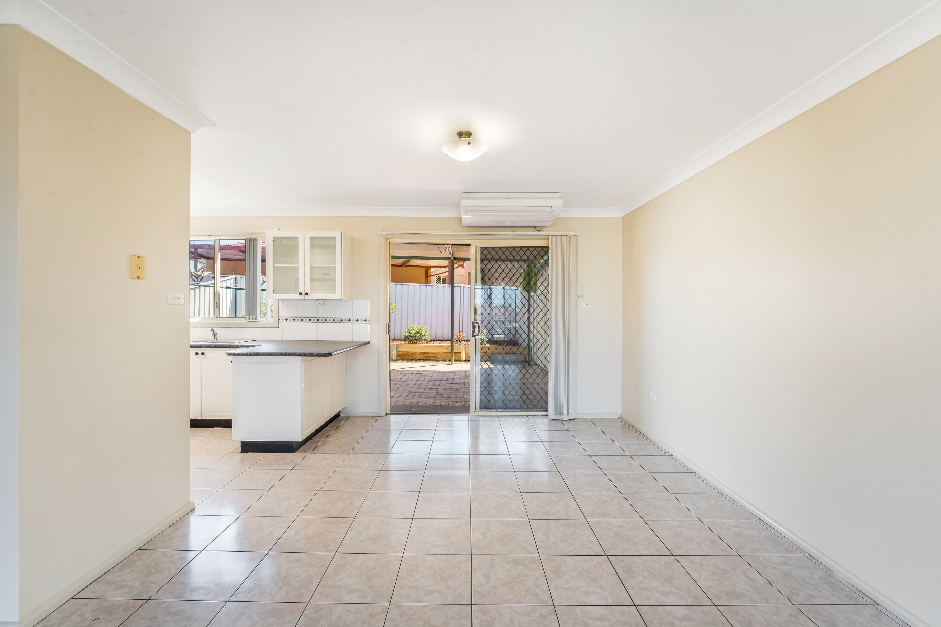 2/36 Sanderling Street, Hinchinbrook, Hinchinbrook - Thumbnail 6