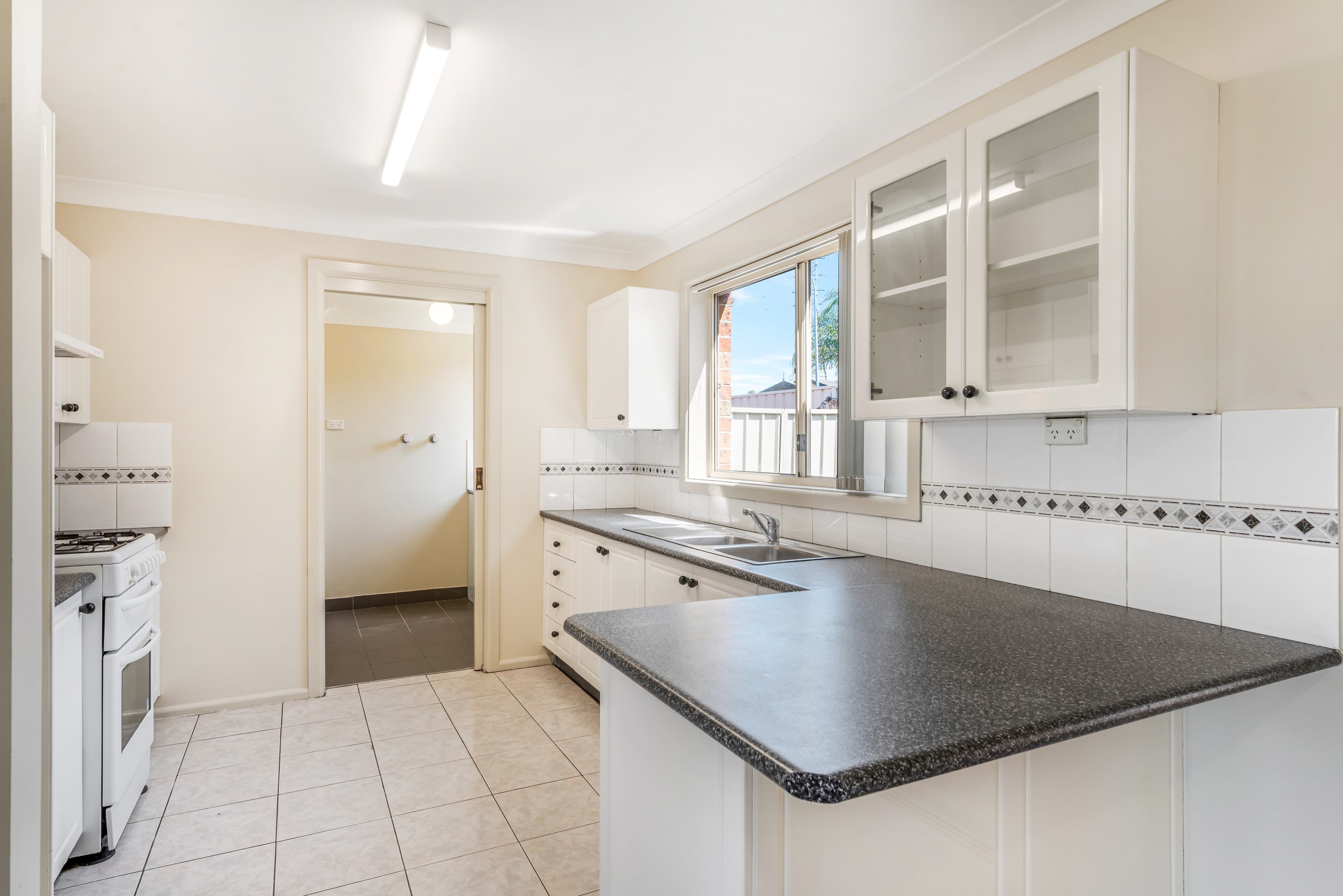 2/36 Sanderling Street, Hinchinbrook, Hinchinbrook - Thumbnail 8