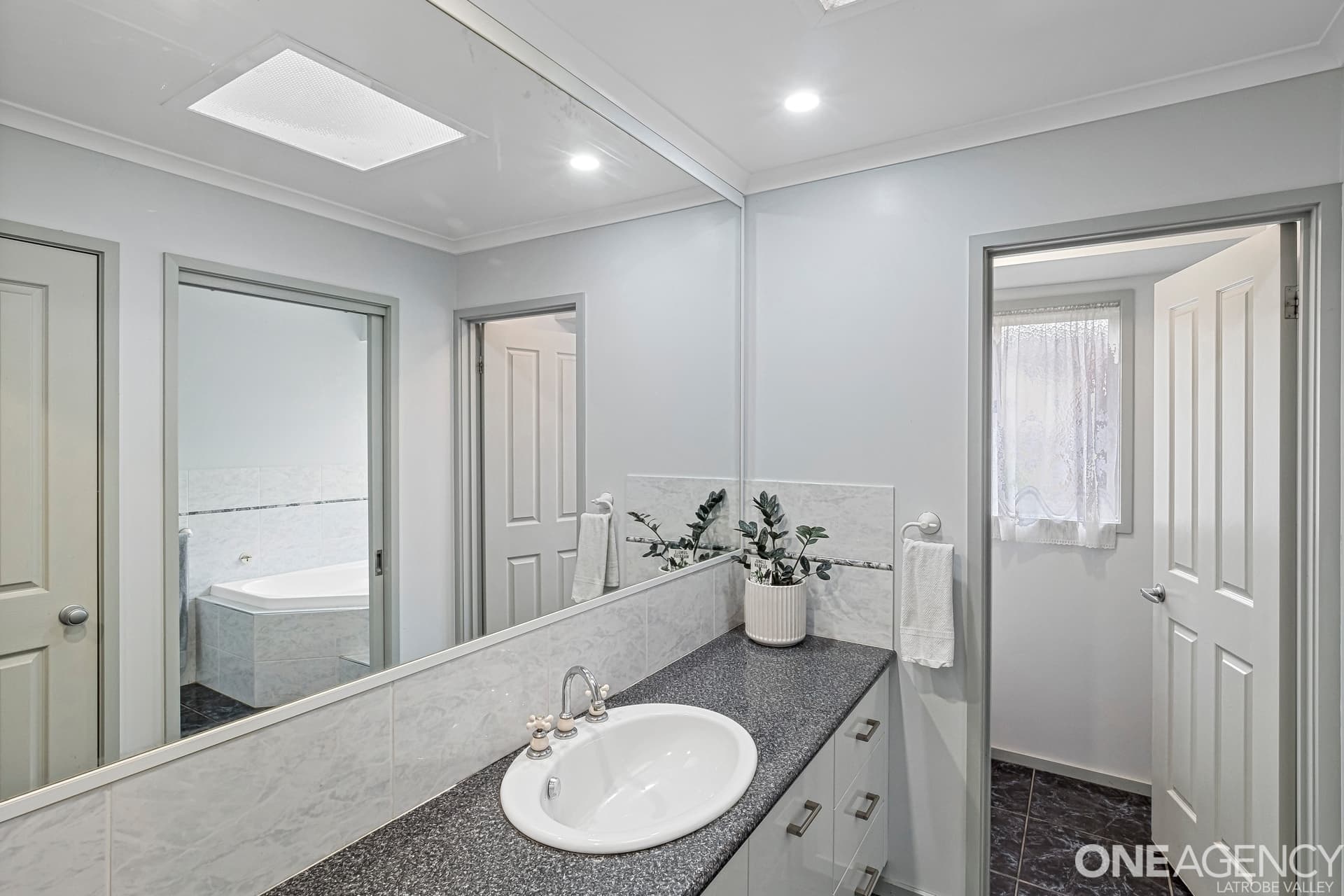 18 Skeldale Wynd, Morwell, Morwell - Thumbnail 7