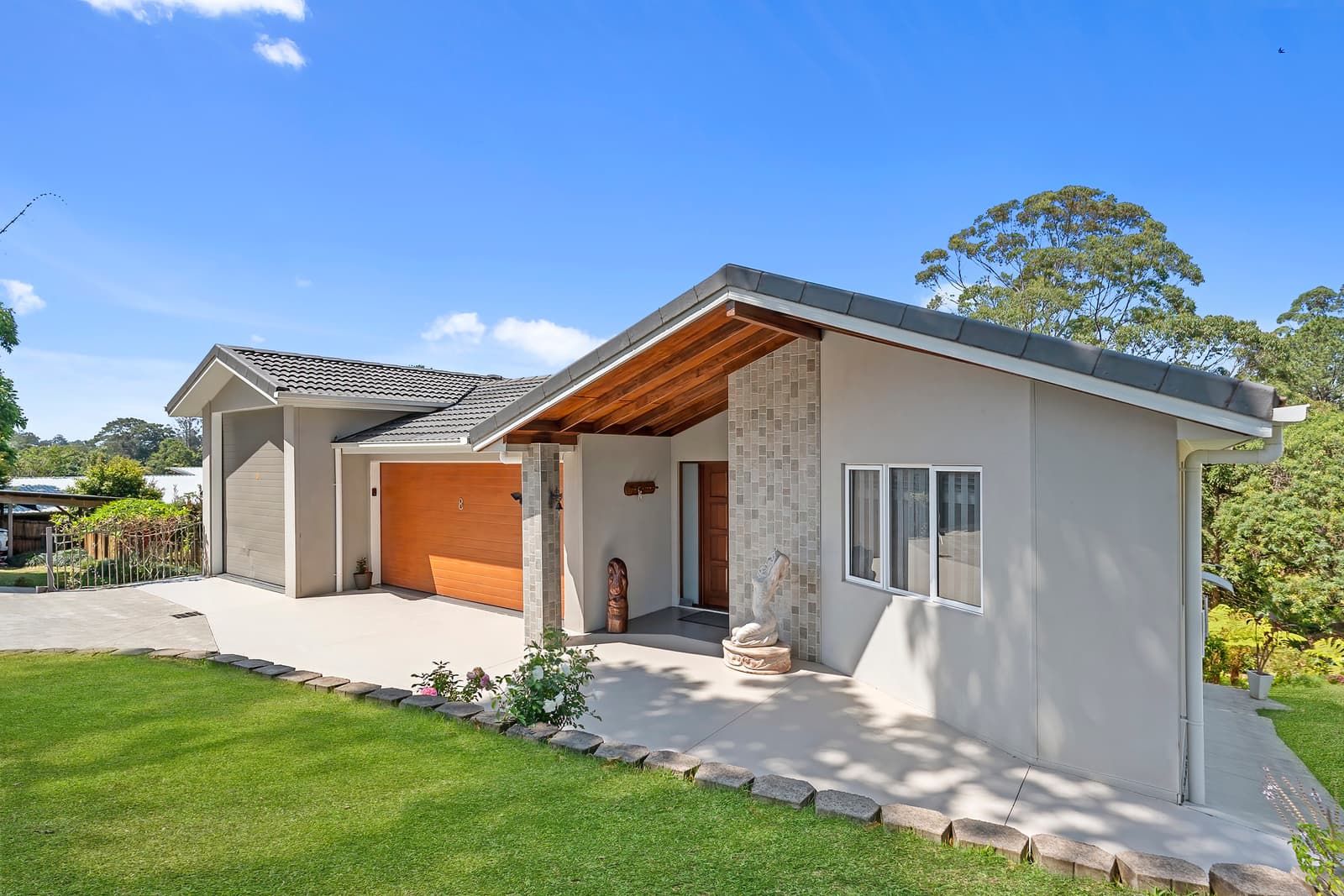8 Ribbonwood Avenue, Maleny, Maleny - Image 1