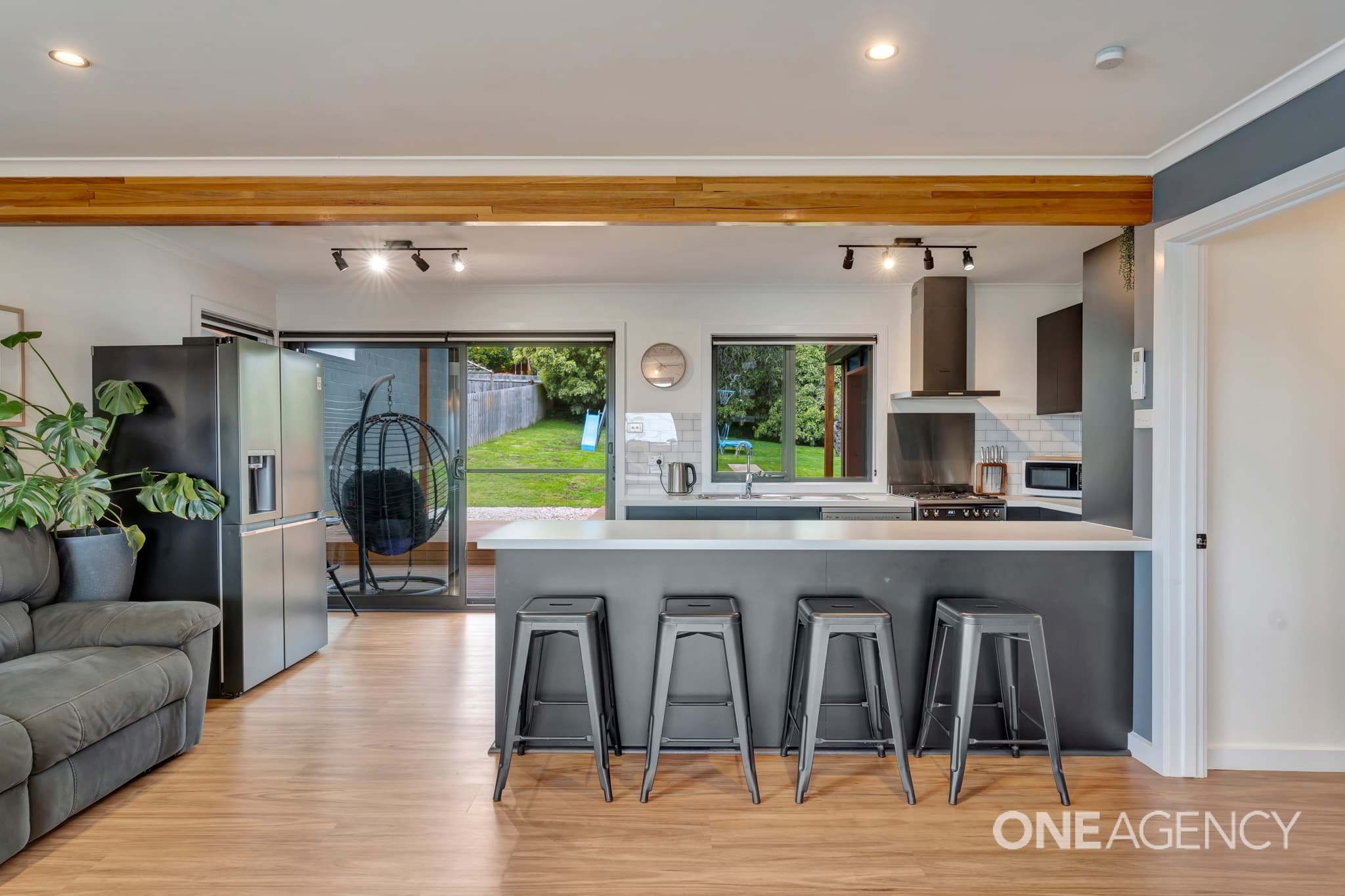 19 Van Diemens Crescent, Park Grove, Park Grove - Thumbnail 2