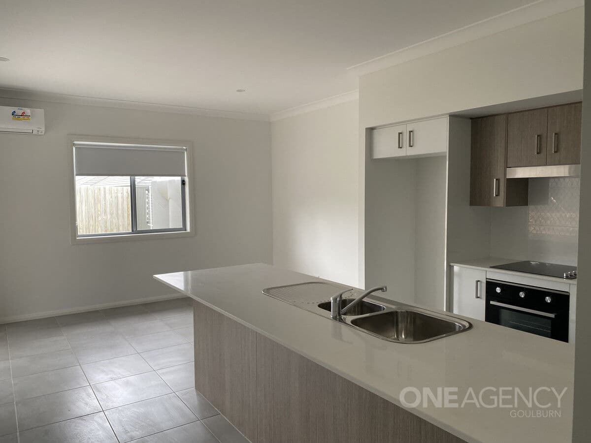 12a McGrath Place, Goulburn, Goulburn - Thumbnail 5