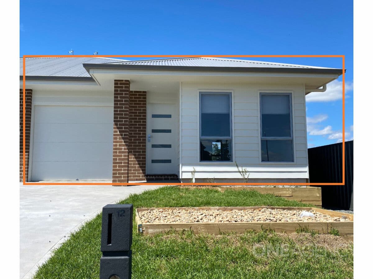 12a McGrath Place, Goulburn, Goulburn - Image 1