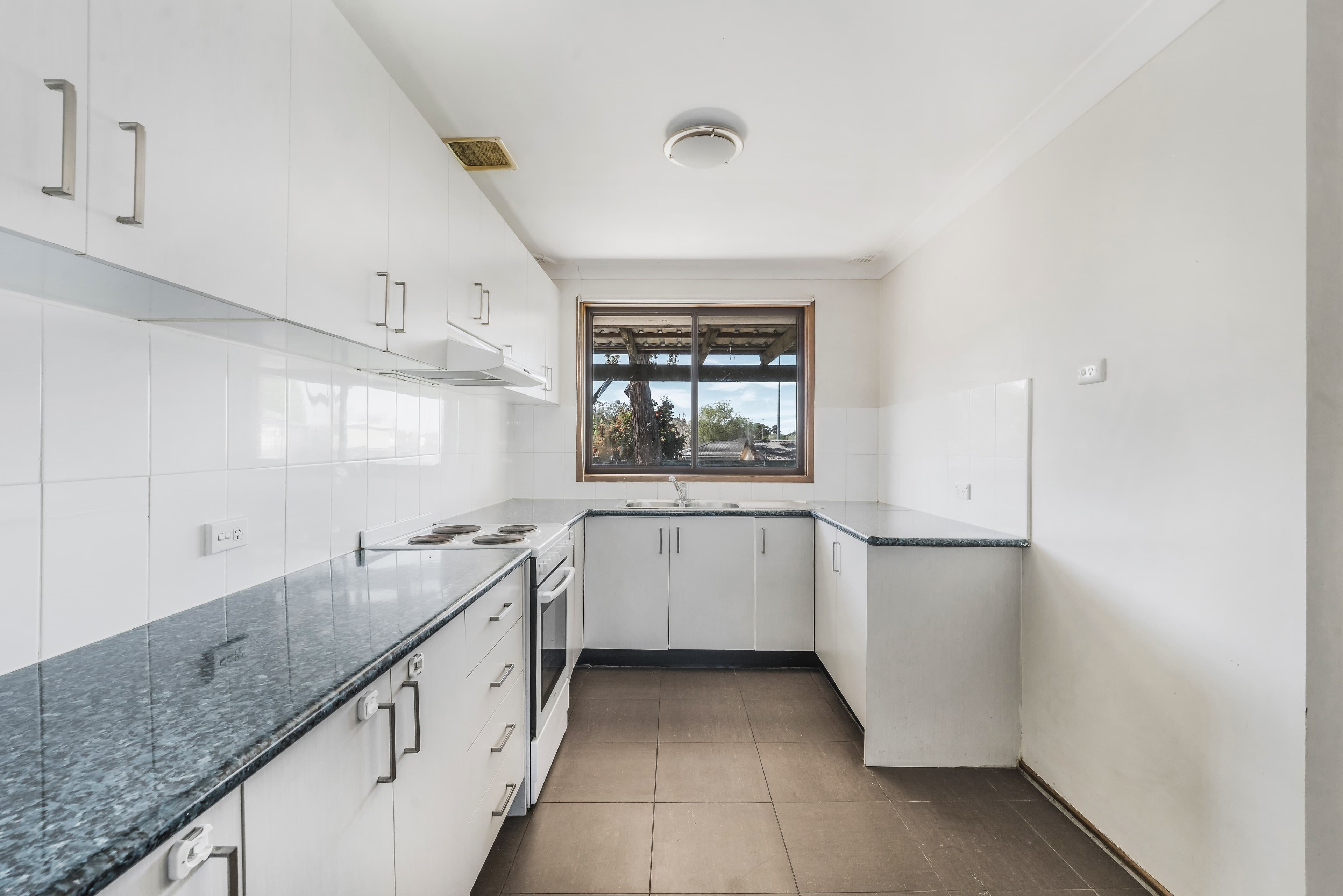 22 Epping Forest Drive, Eschol Park, Eschol Park - Thumbnail 6