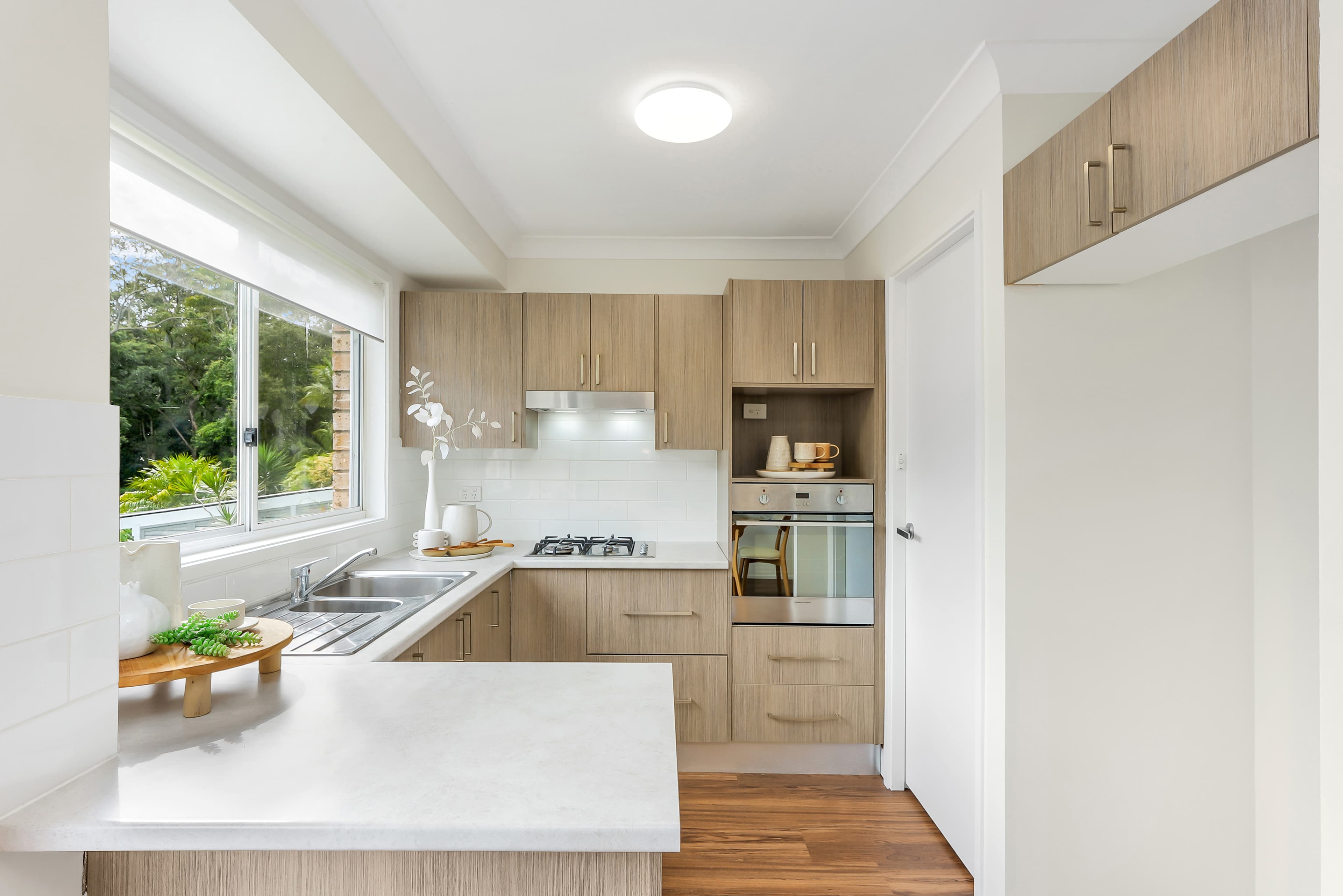 3 Childs Close, Green Point, Green Point - Thumbnail 2