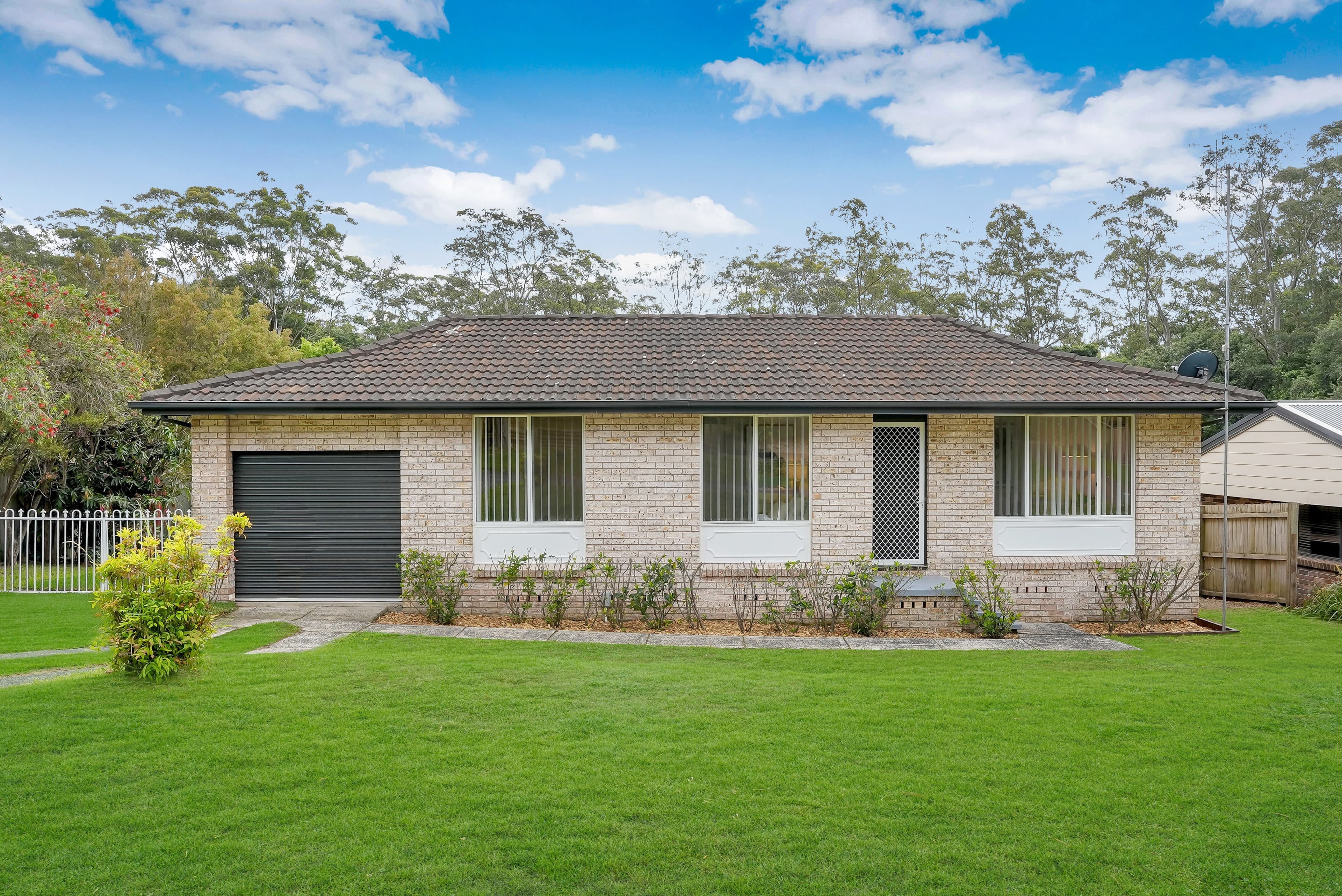 3 Childs Close, Green Point, Green Point - Image 1