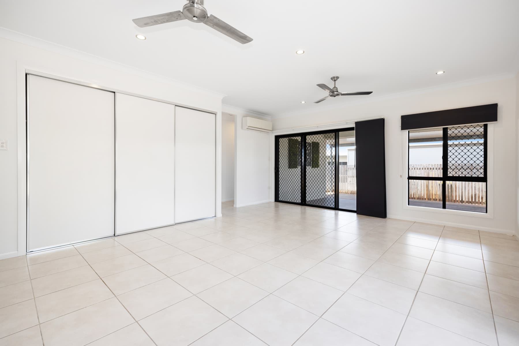 65 Mesa Circuit, Cosgrove, Cosgrove - Thumbnail 3