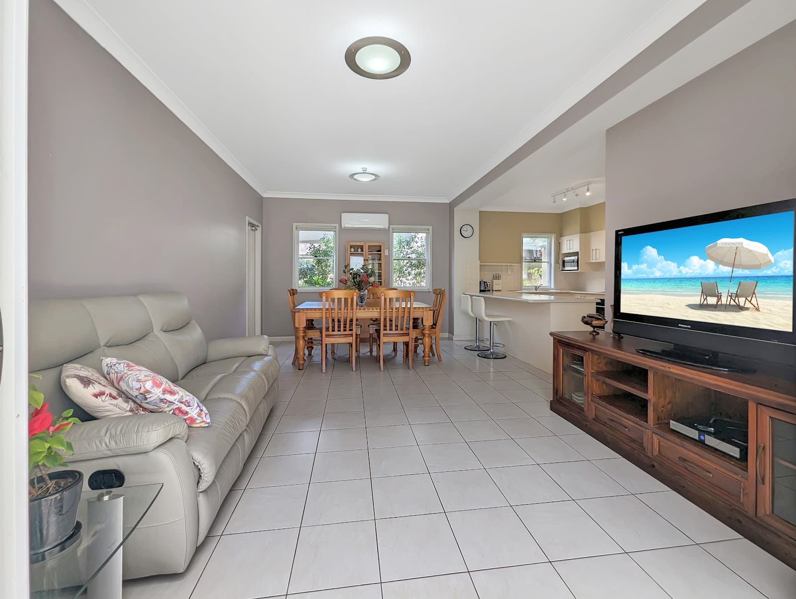 33 Broughton Avenue, Tullimbar, Tullimbar - Thumbnail 6