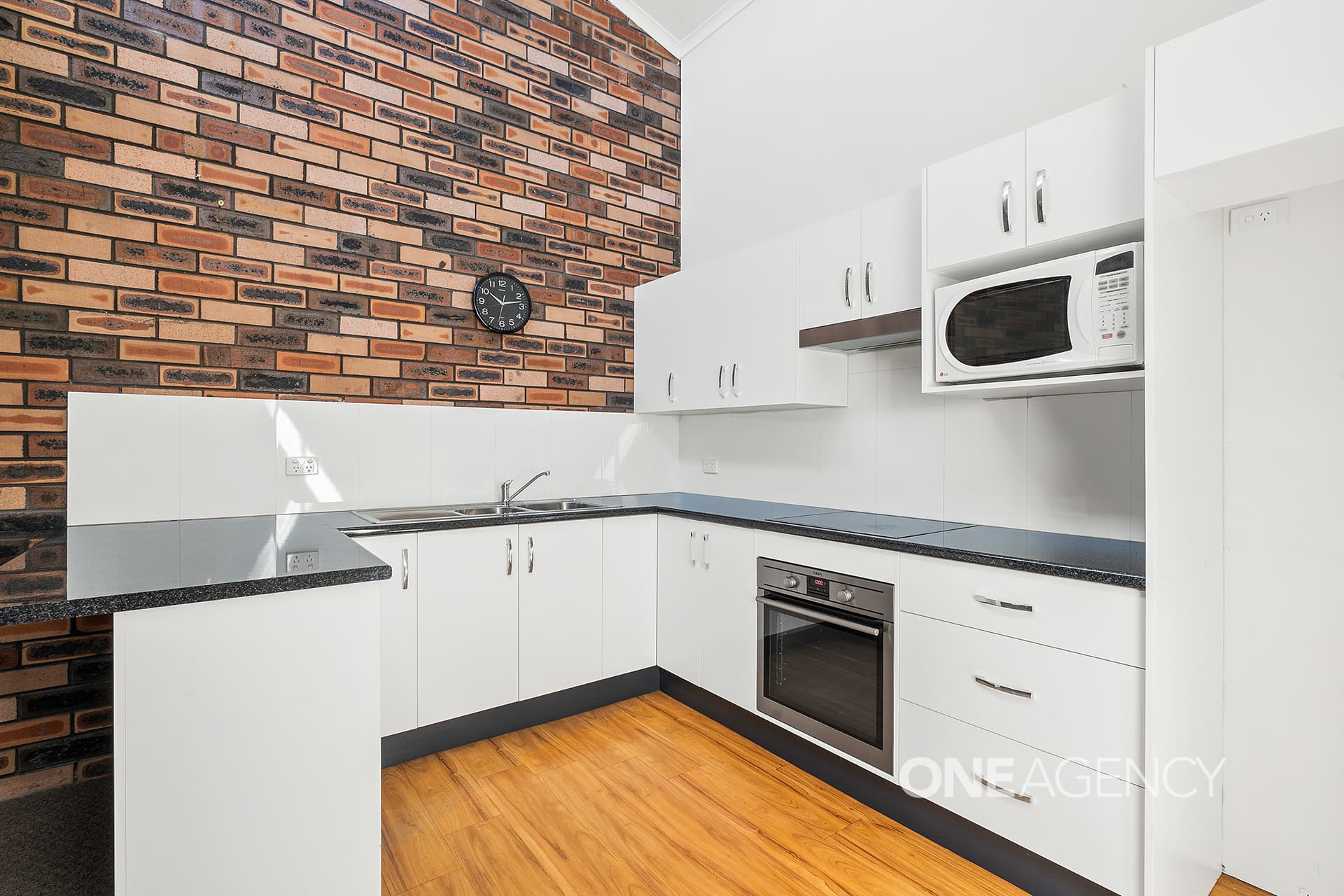 3/49 Brinawarr Street, Bomaderry, Bomaderry - Thumbnail 2