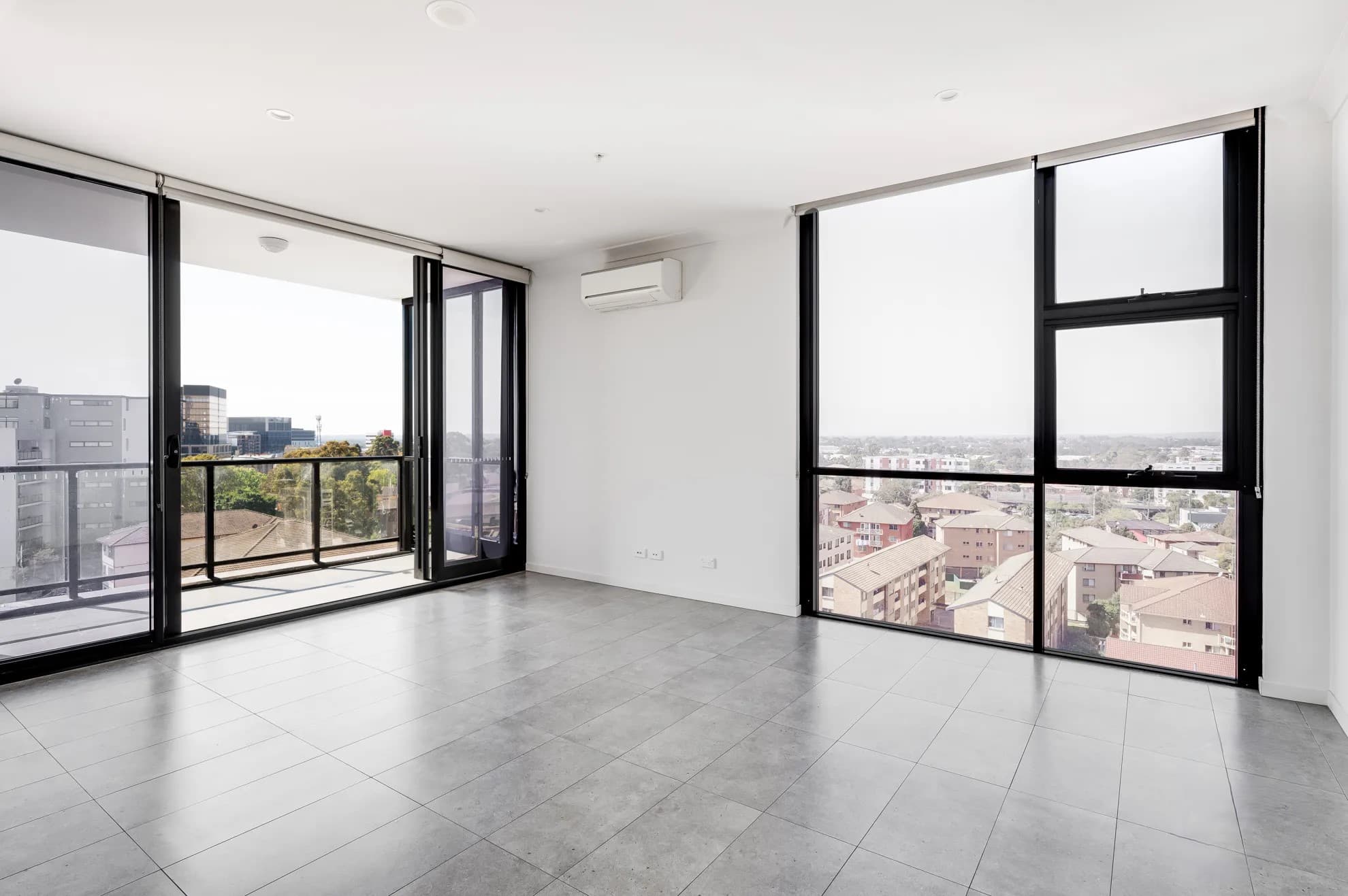 807/420 Macquarie Street, Liverpool, Liverpool - Thumbnail 4