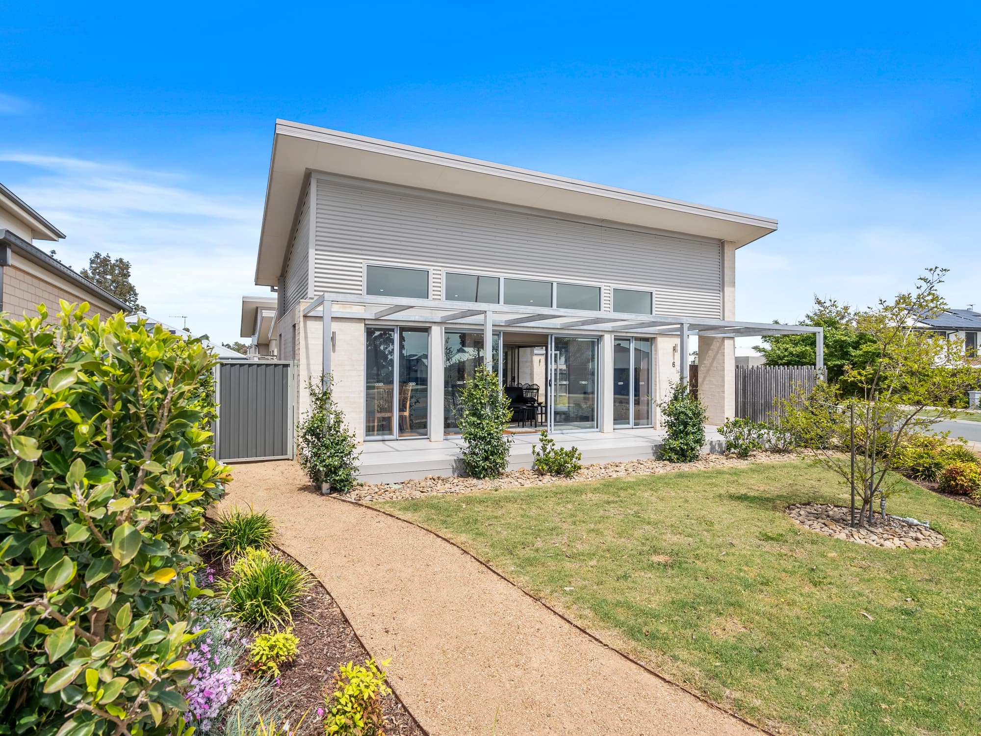 6 Melrose Crescent, Yarrawonga, Yarrawonga - Thumbnail 2