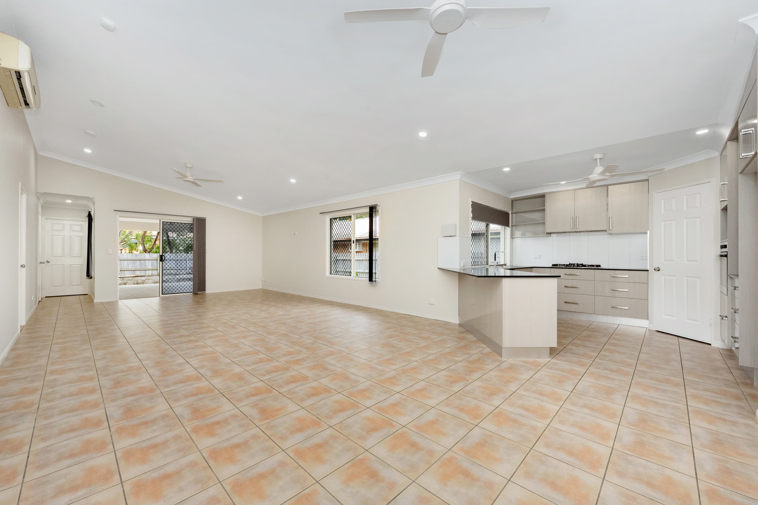 23 Riverbend Drive, Douglas, Douglas - Thumbnail 3