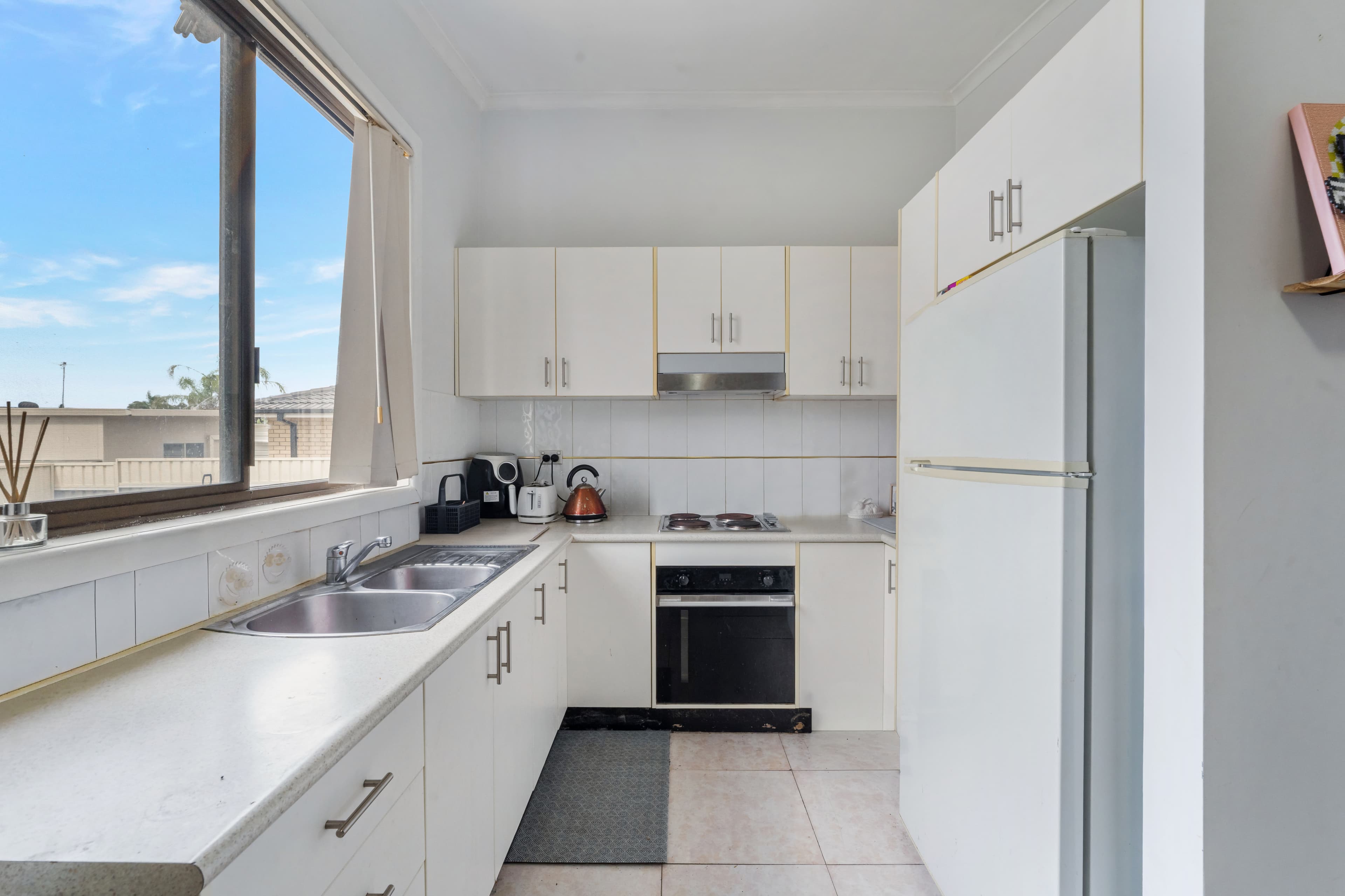 95 & 95a De Meyrick Avenue, Lurnea, Lurnea - Thumbnail 5