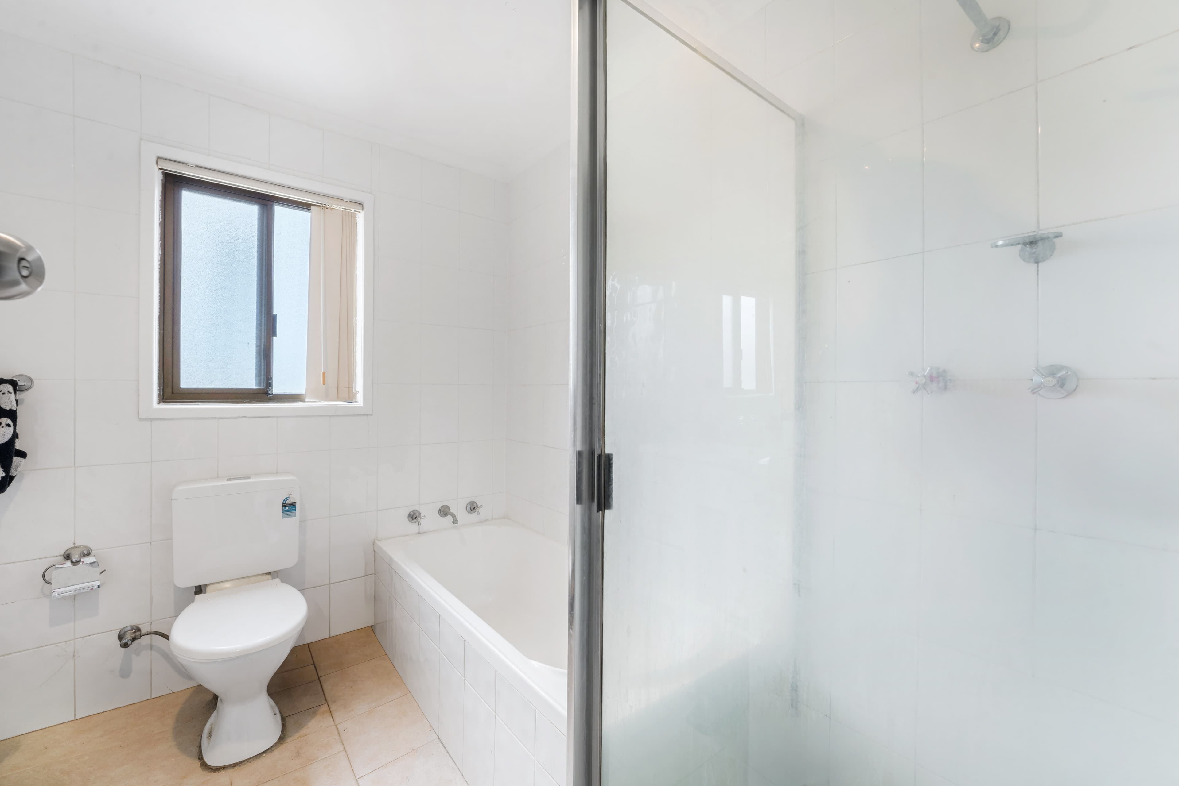 95 & 95a De Meyrick Avenue, Lurnea, Lurnea - Thumbnail 6