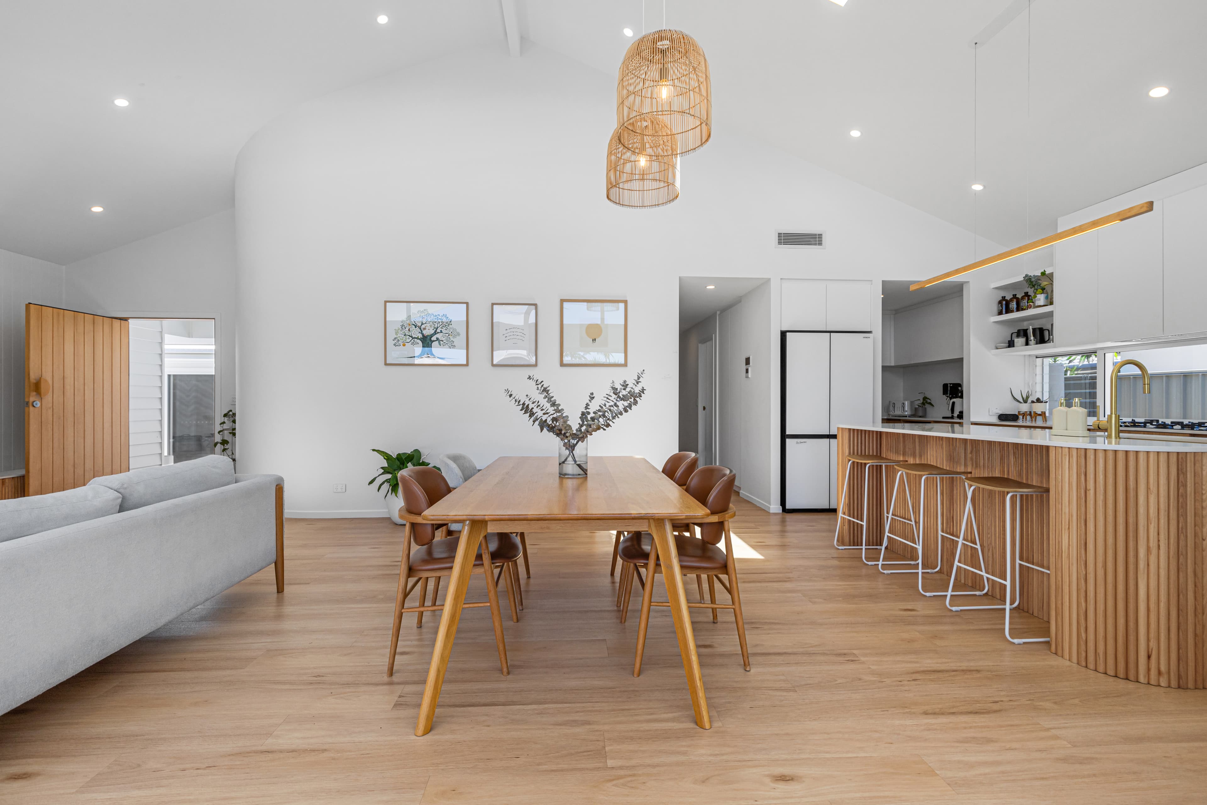 108 Auk Avenue, Burleigh Waters, Burleigh Waters - Thumbnail 5