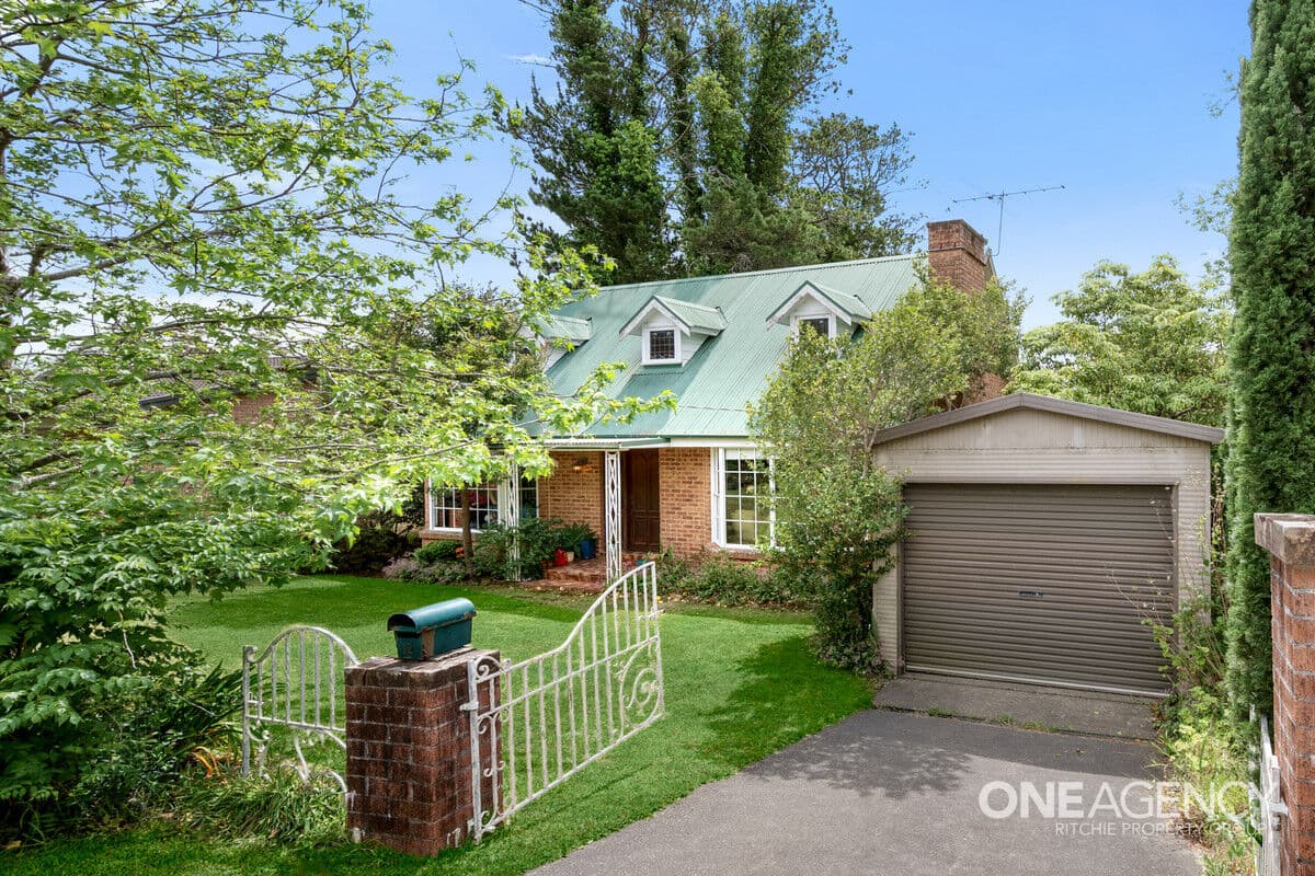 12 Russell Avenue, Faulconbridge, Faulconbridge - Image 1