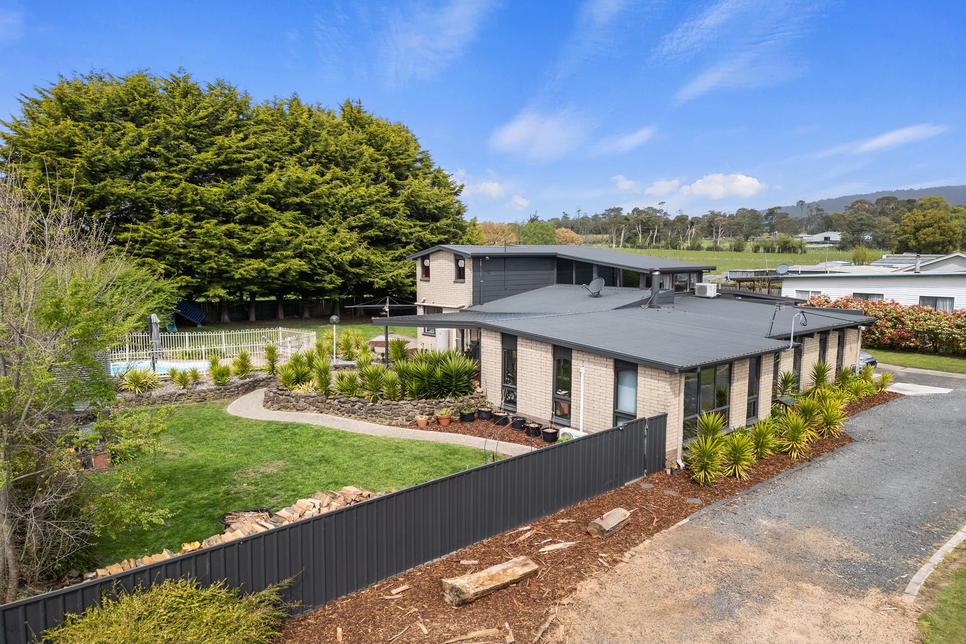 87 Sheffield Road, Spreyton, Spreyton - Thumbnail 2