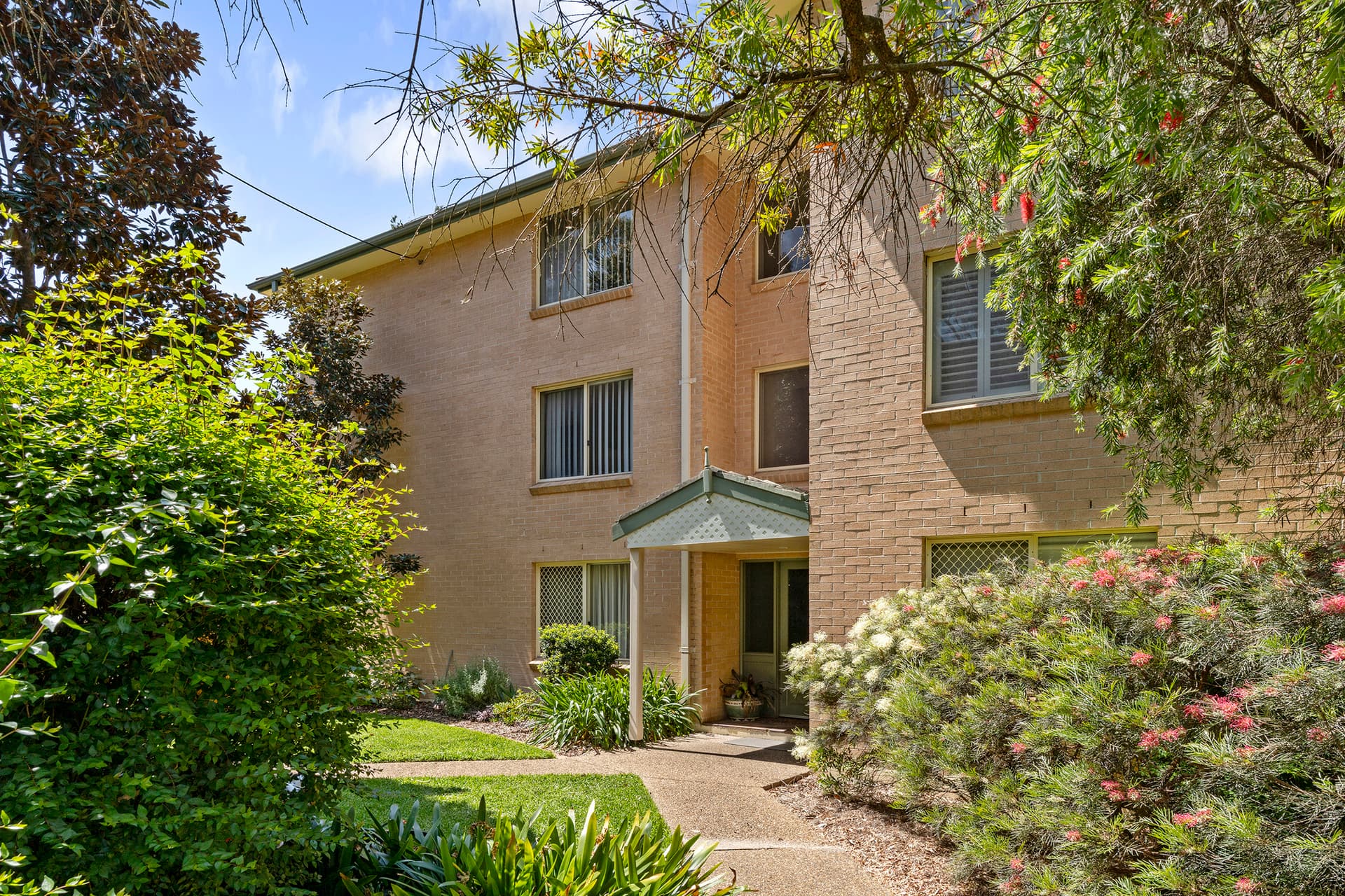20/20-24 Preston Avenue, Engadine, Engadine - Image 1