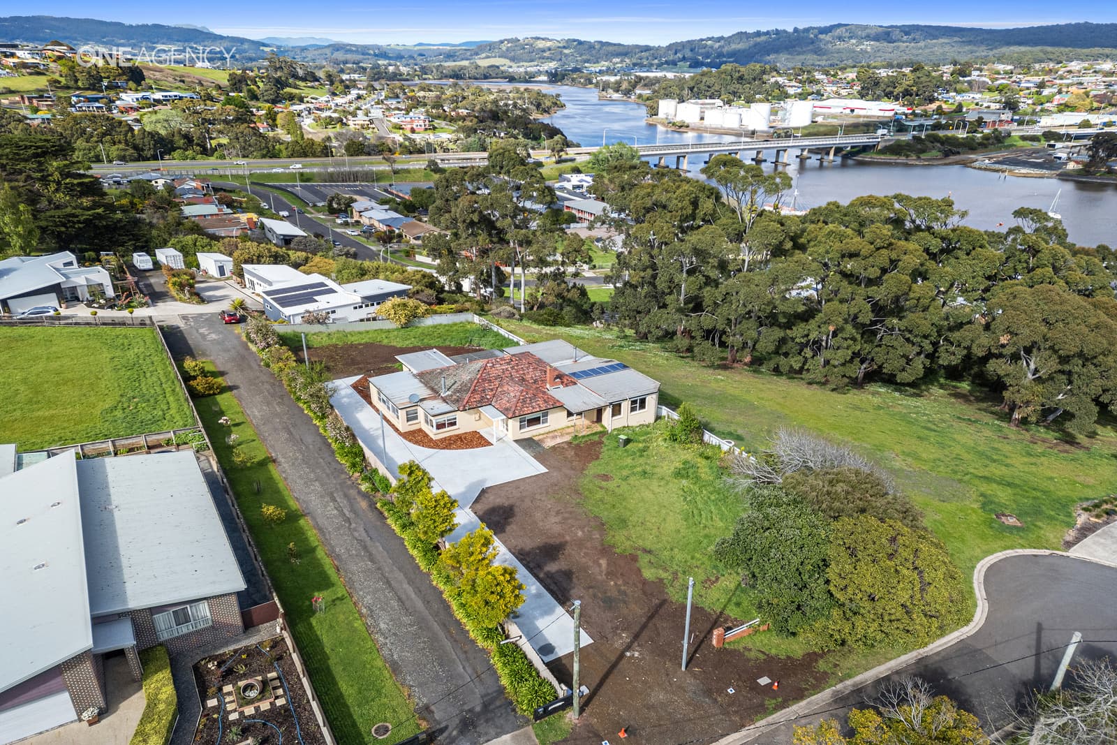 1 Marine Street, East Devonport, East Devonport - Thumbnail 3