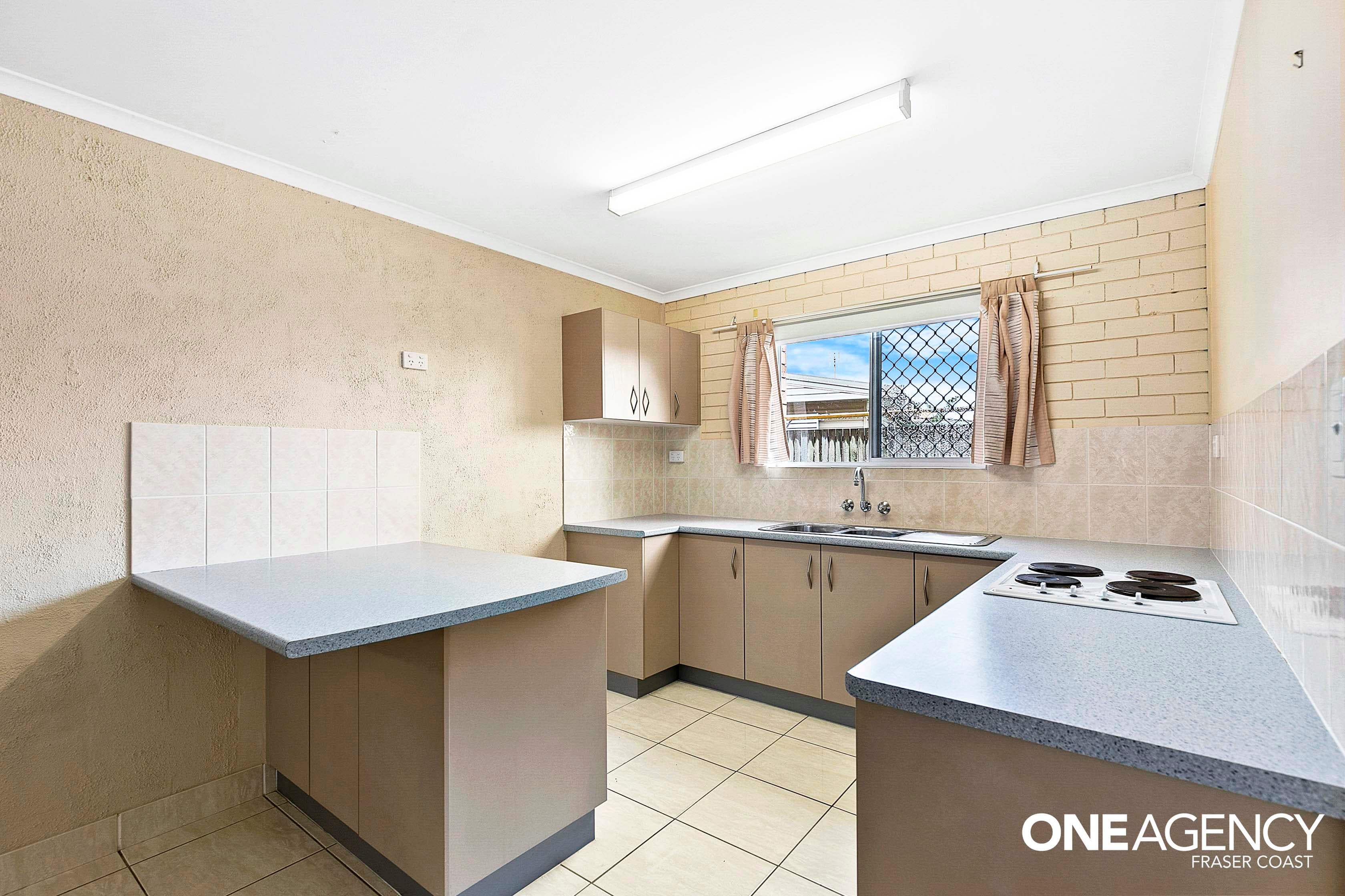 3/3 King Street, Urangan, Urangan - Thumbnail 3