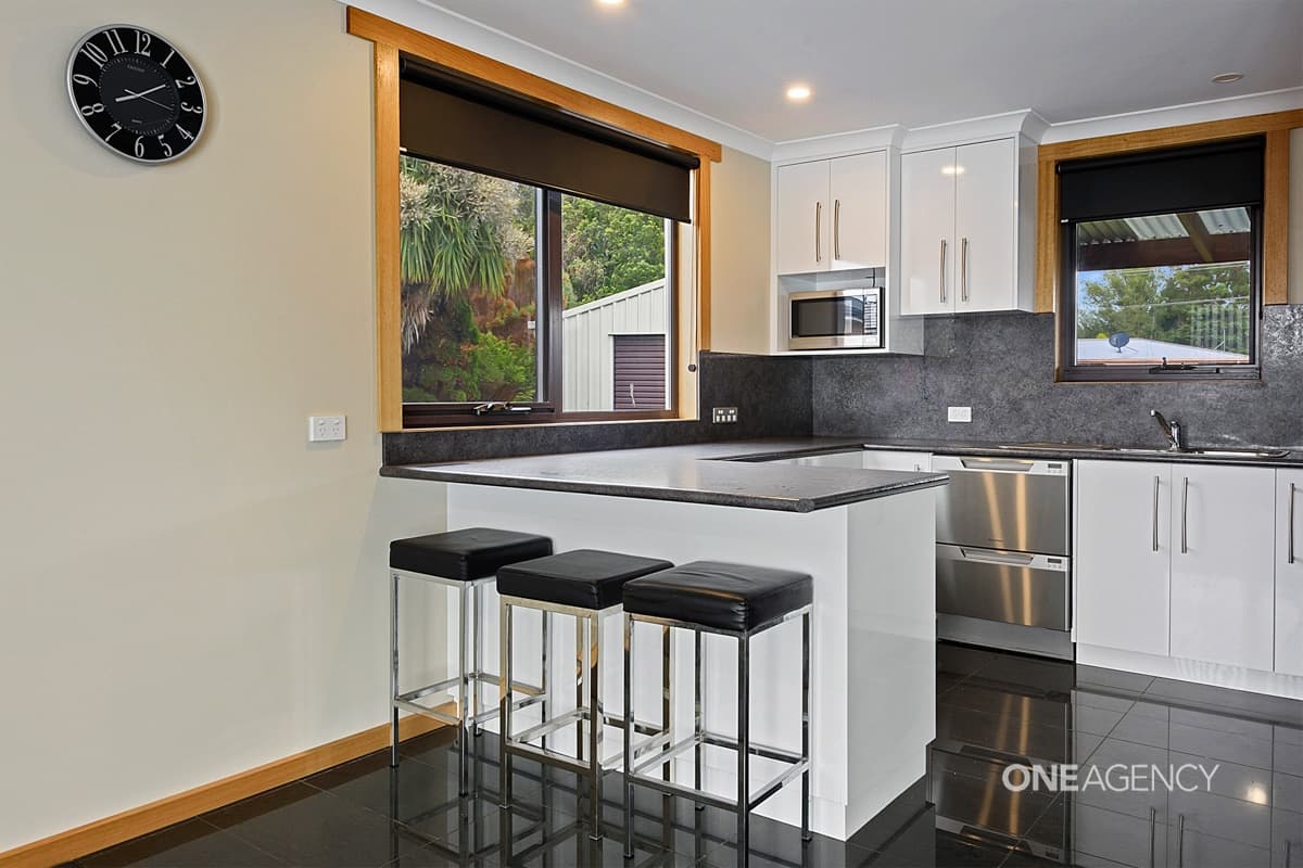 7 Dallas Court, Smithton, Smithton - Thumbnail 2