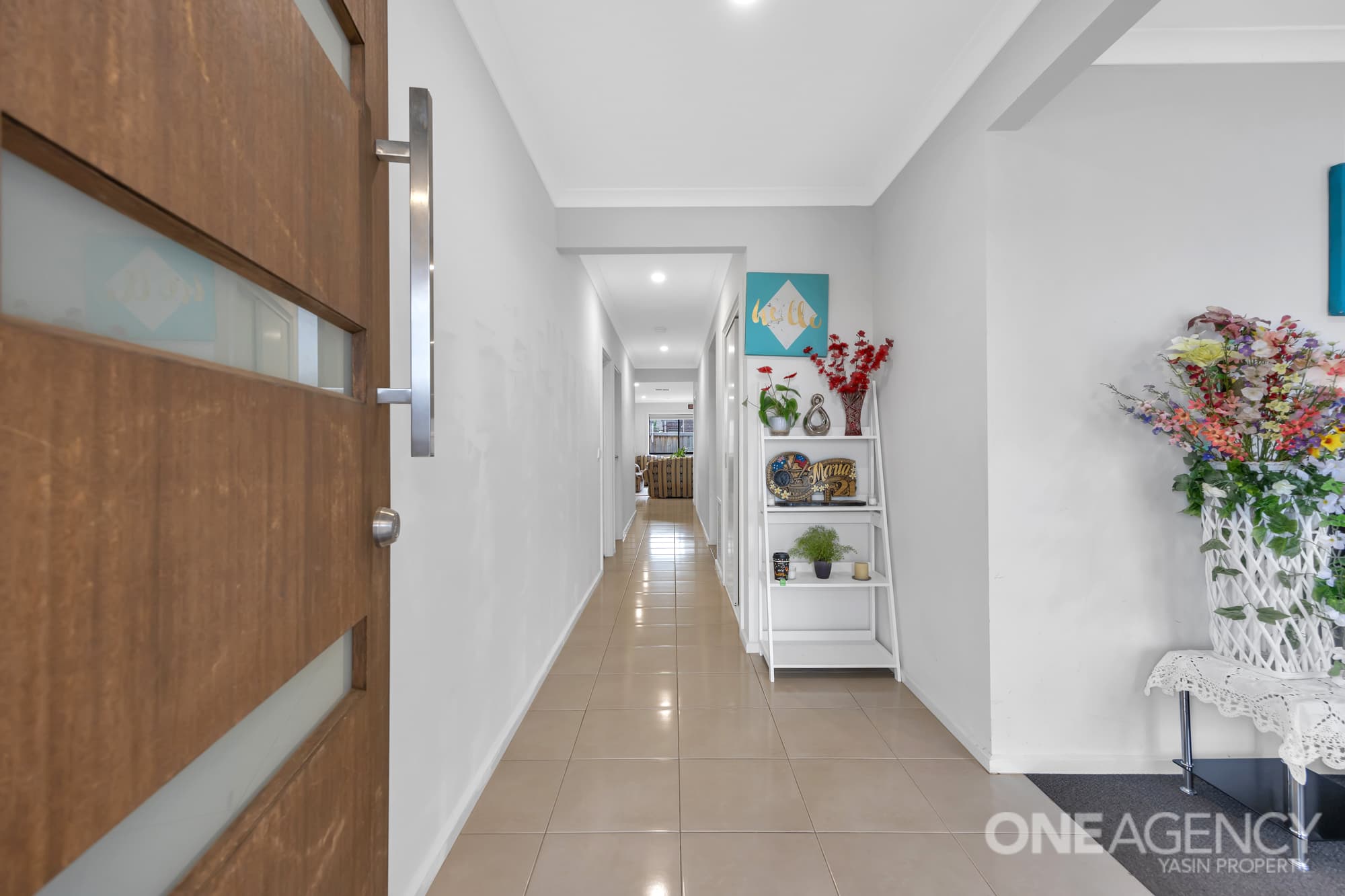 17 Melogold Crescent, Tarneit, Tarneit - Thumbnail 2