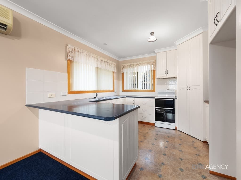 1/19B Emmett Street, Smithton, Smithton - Thumbnail 2