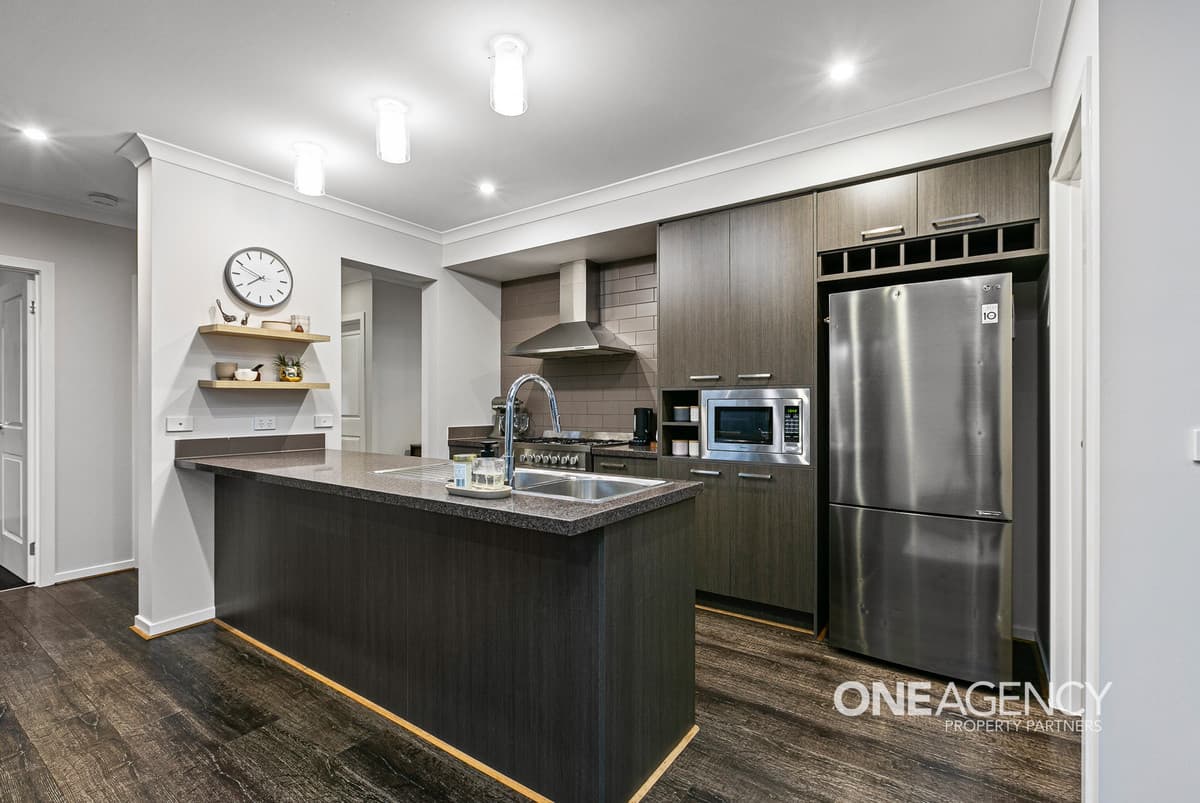 26 Harogen Drive, Werribee, Werribee - Thumbnail 4