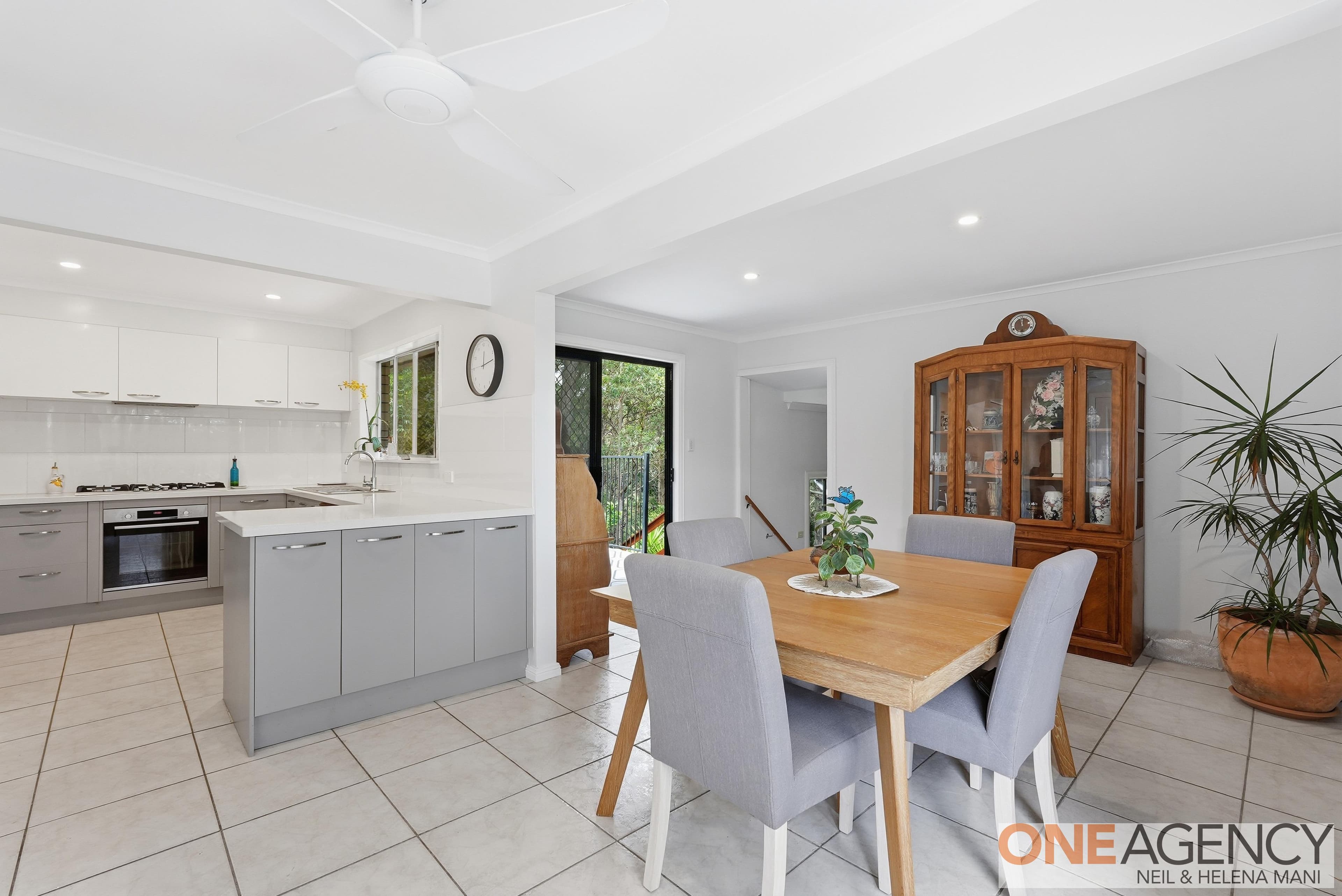 24 South Crescent, North Gosford, North Gosford - Thumbnail 3
