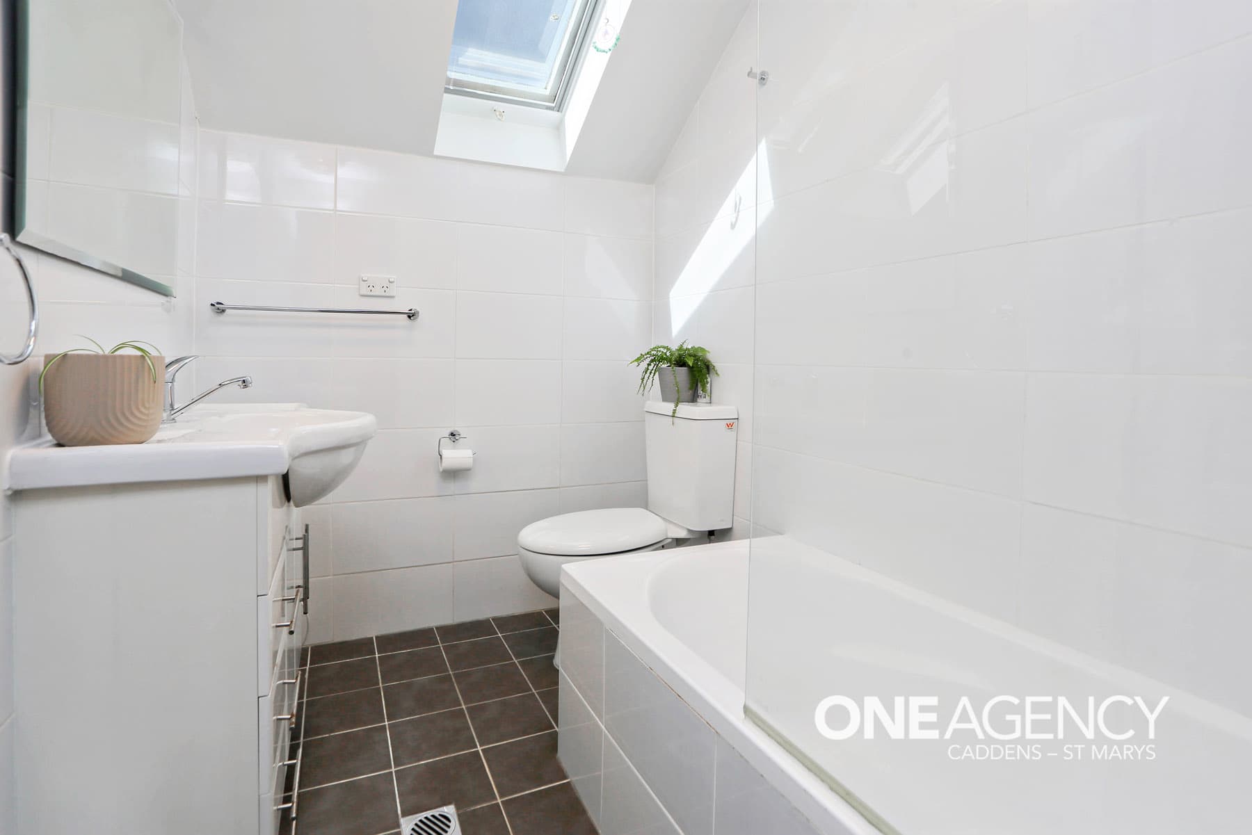3/47 Barry Street, Cambridge Park, Cambridge Park - Thumbnail 3