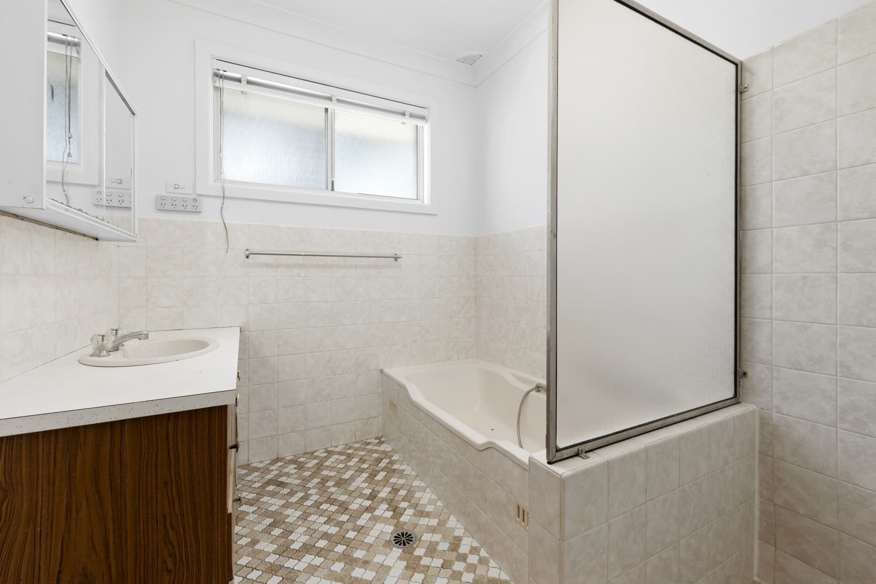 24 Myrtle Street, Normanhurst, Normanhurst - Thumbnail 5
