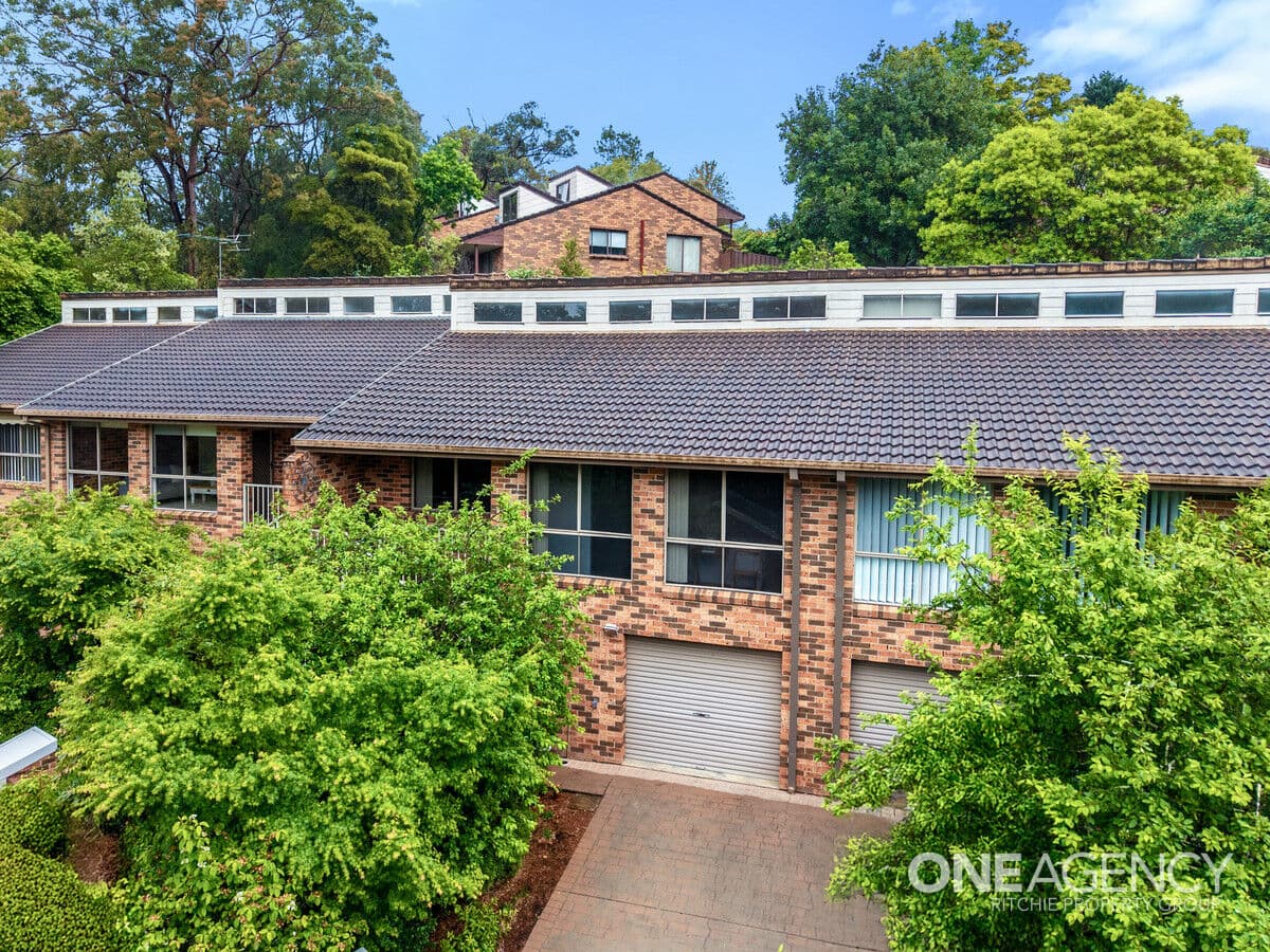 33/2 Valley Road (The Glen Cres), Springwood, Springwood - Image 1