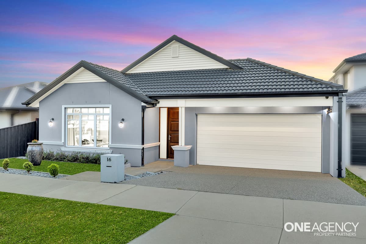 16 Stalwart Street, Point Cook, Point Cook - Thumbnail 2