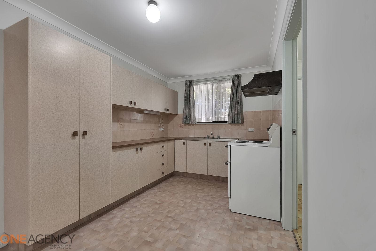 57 Torulosa Way, Orange, Orange - Thumbnail 3