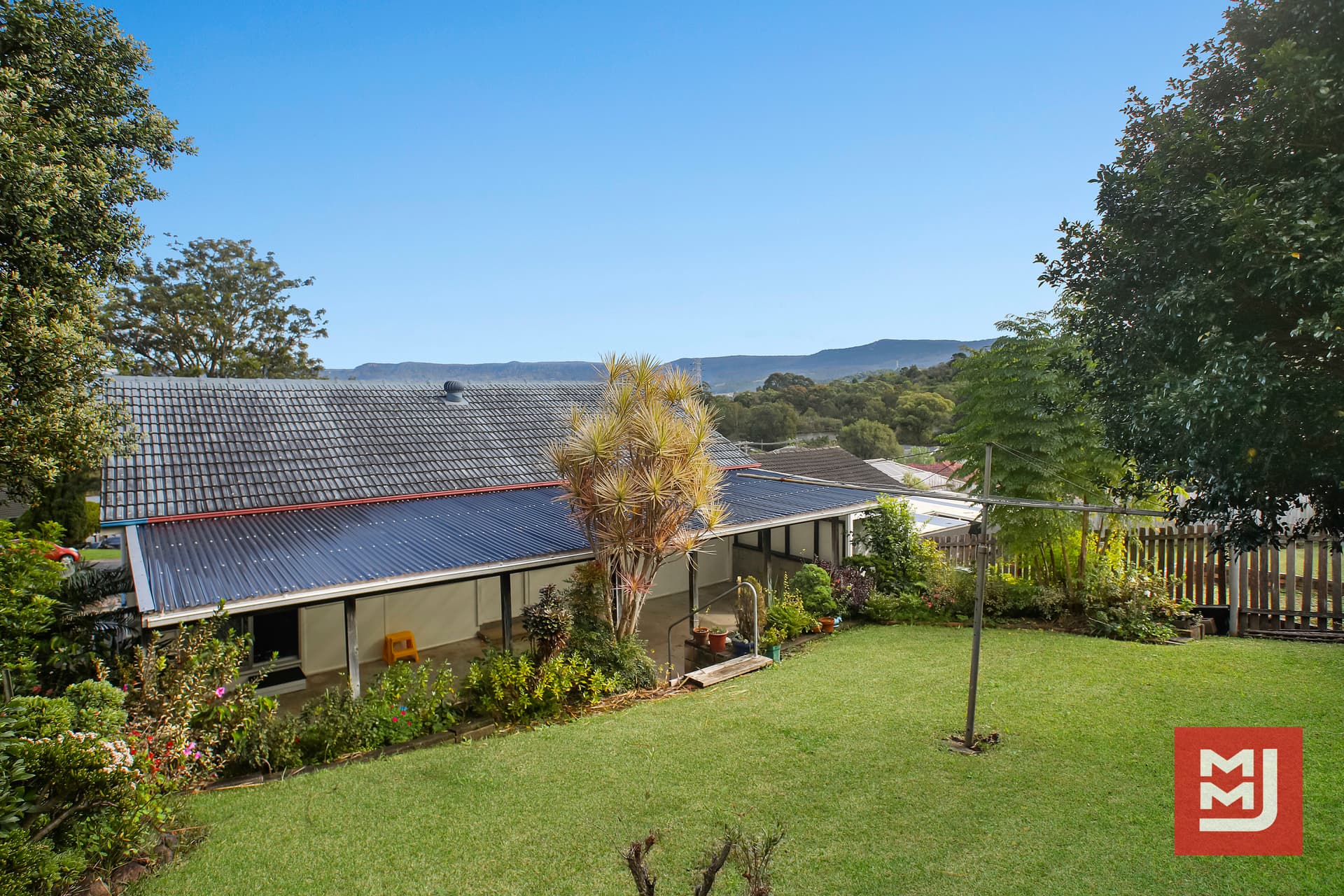 94 Nottingham Street, Berkeley, Berkeley - Thumbnail 2