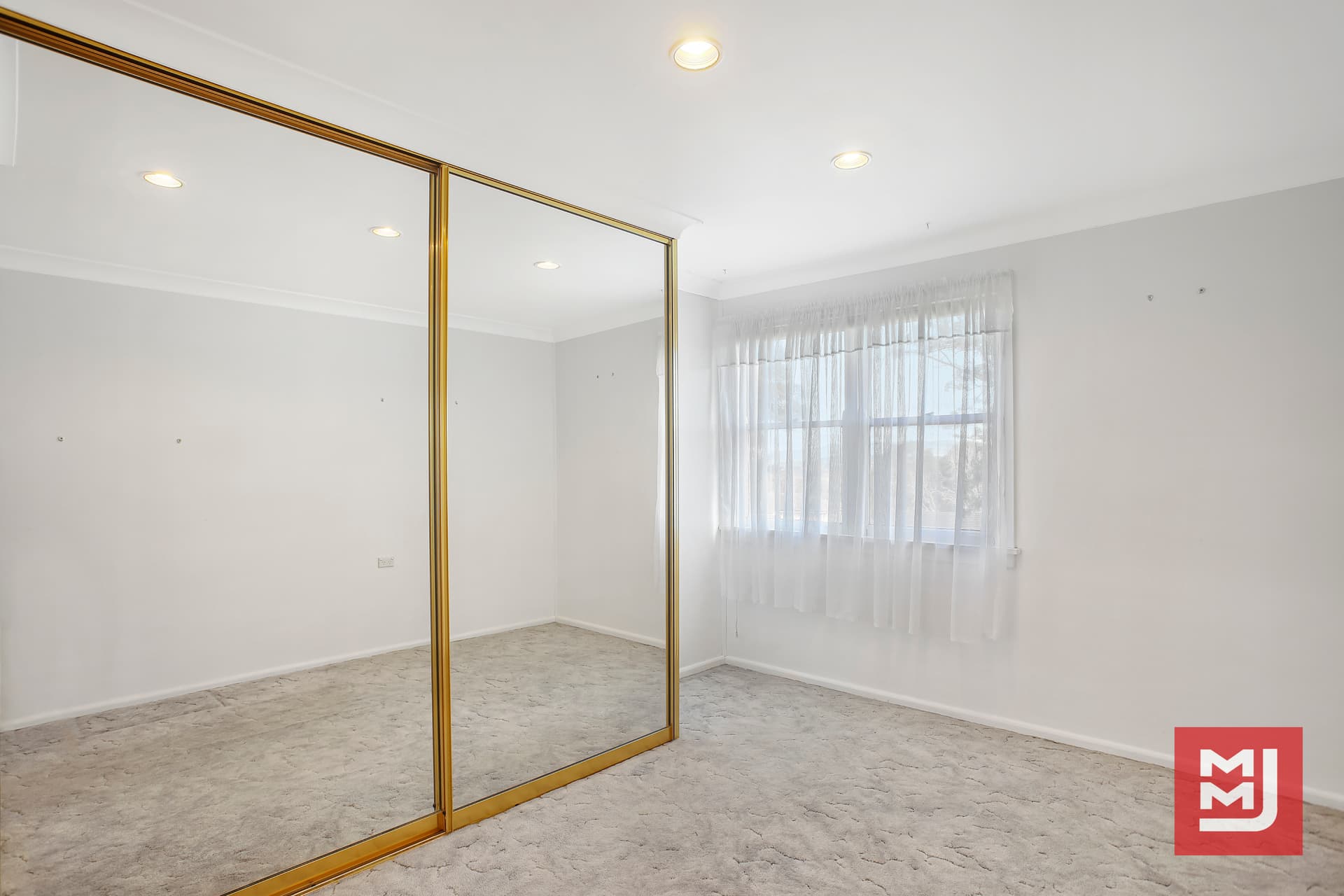 94 Nottingham Street, Berkeley, Berkeley - Thumbnail 4