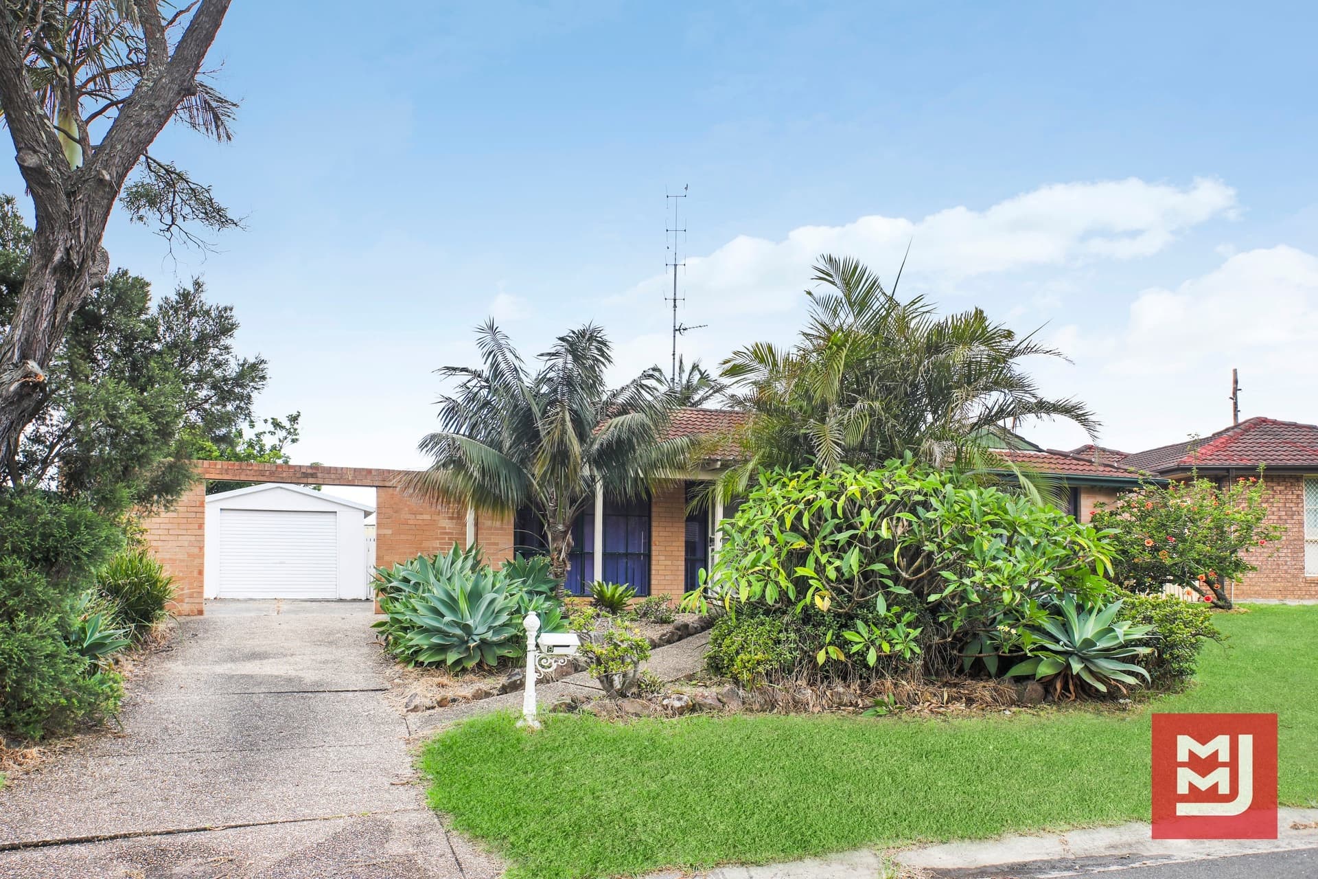 9 Warati Place, Oak Flats, Oak Flats - Image 1