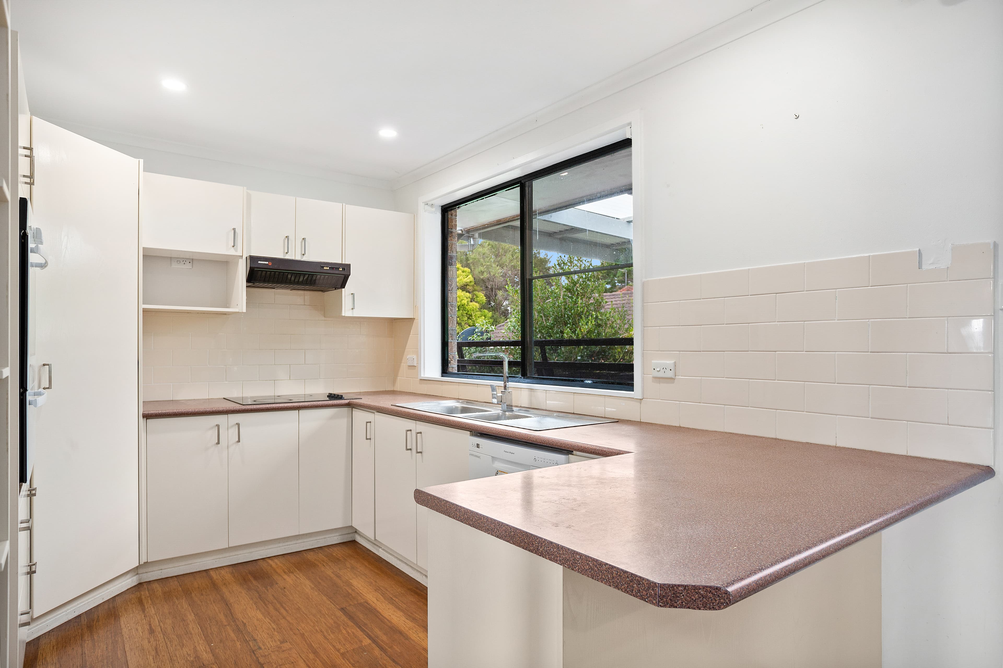 47 Barton Drive, Kiama Downs, Kiama Downs - Thumbnail 3