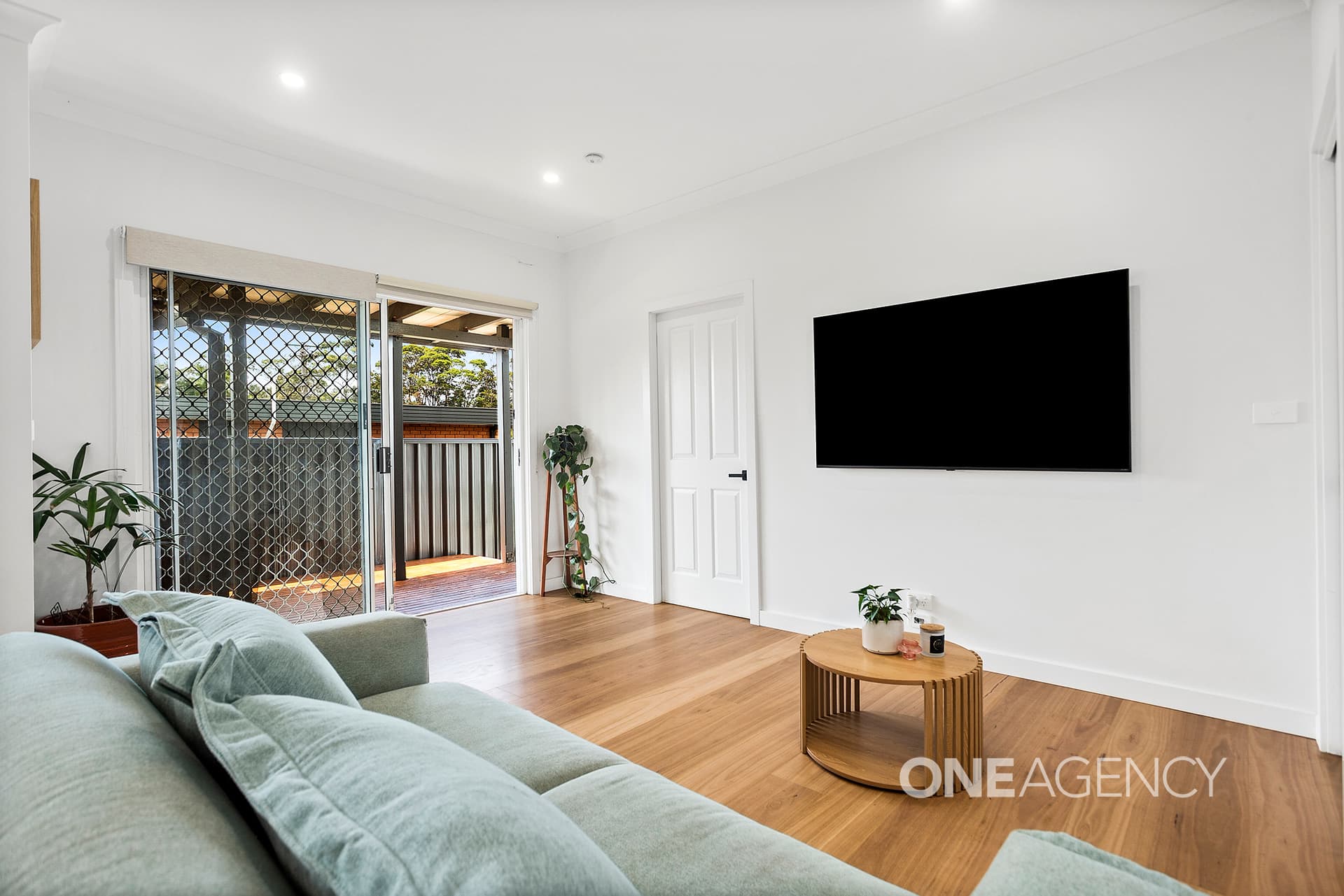 4 Barton Street, Oak Flats, Oak Flats - Thumbnail 5