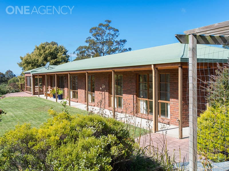 122 Browns Road, Loira, Loira - Image 1