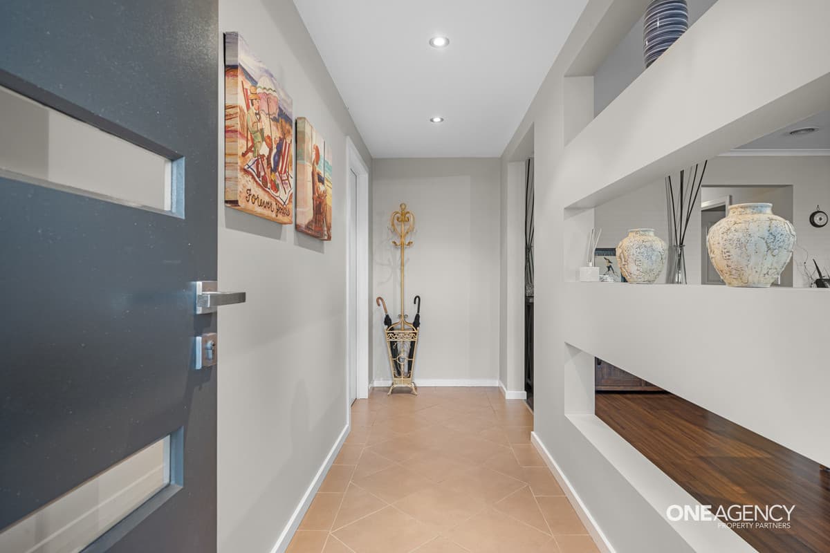 5 Birrell Court, Altona Meadows, Altona Meadows - Thumbnail 3