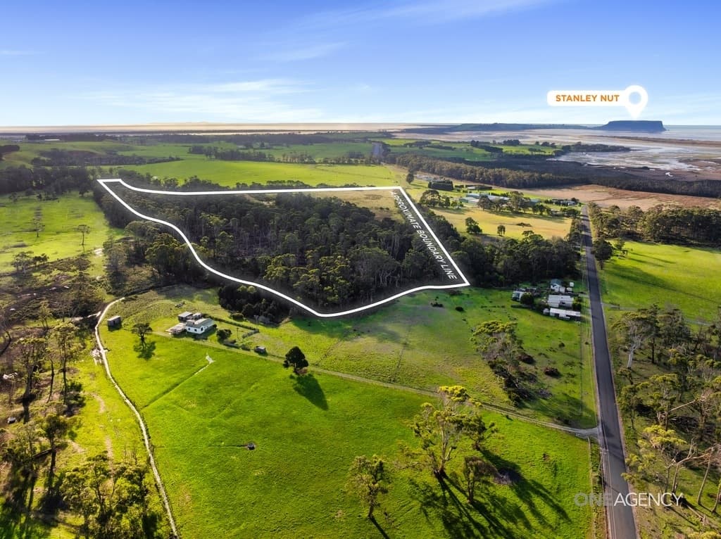 59 Myrtle Grove Road, Wiltshire, Wiltshire - Thumbnail 2