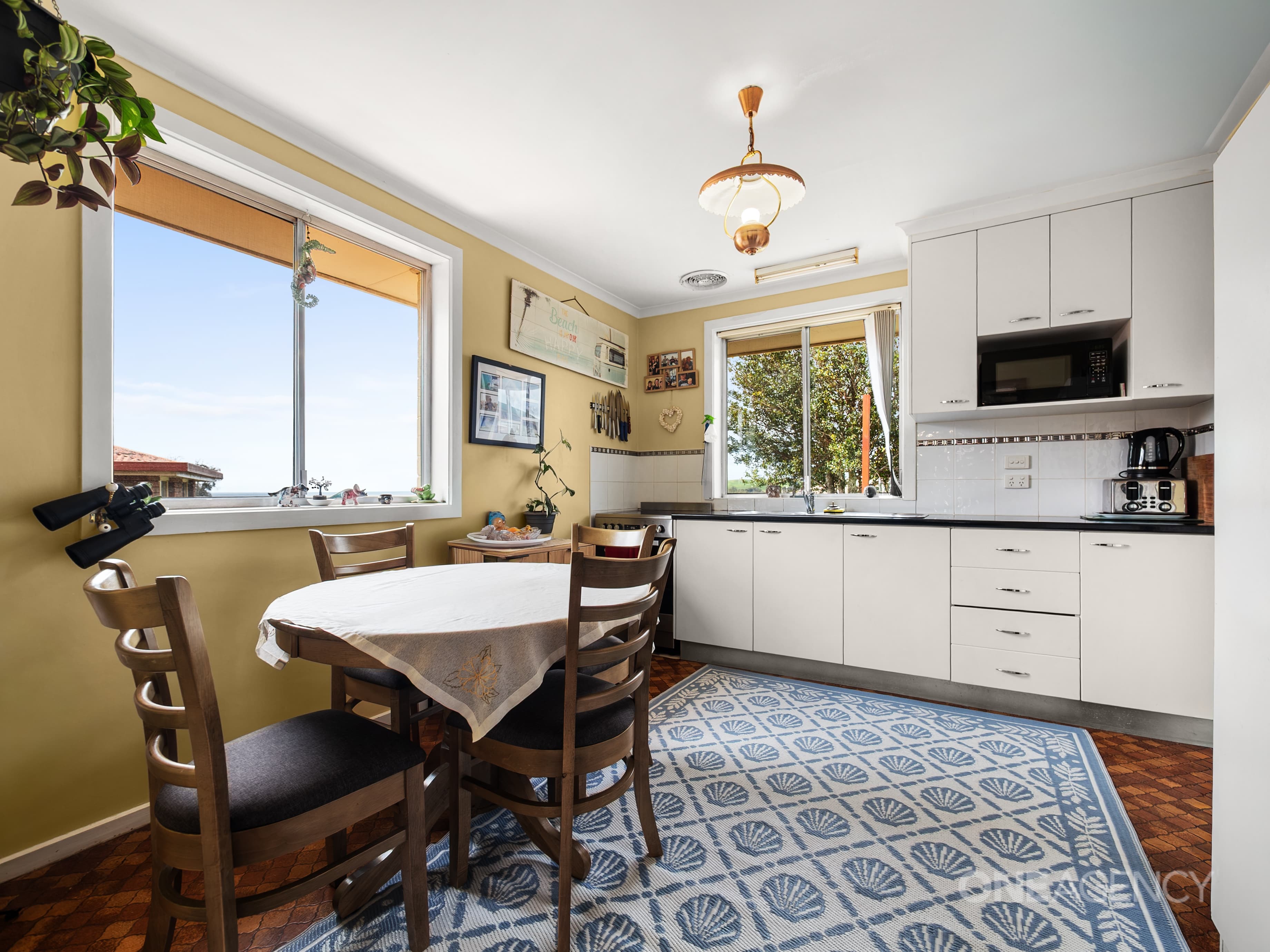 116 Pelissier Street, Somerset, Somerset - Thumbnail 3