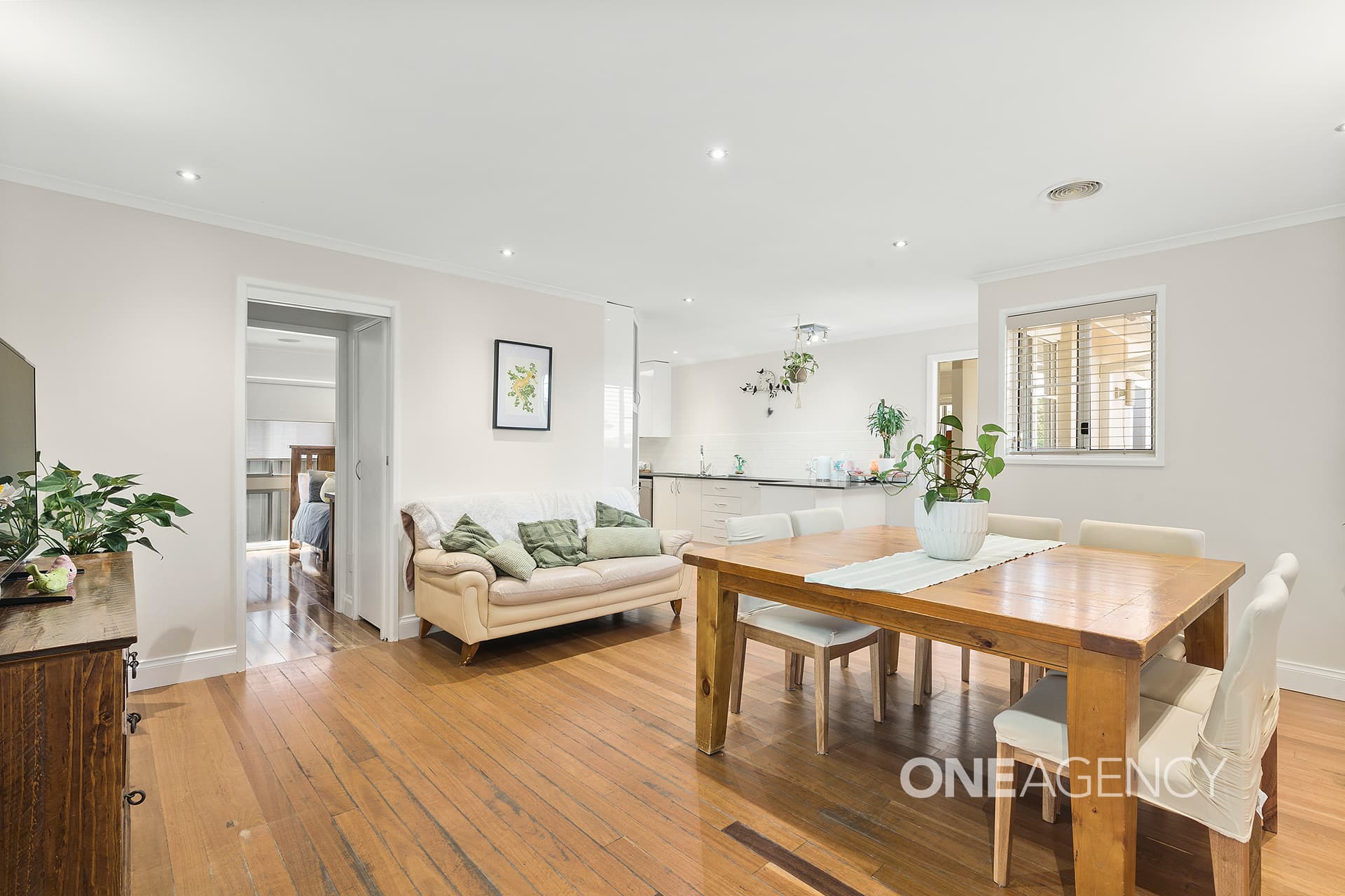 22 Castle Glen, North Nowra, North Nowra - Thumbnail 2