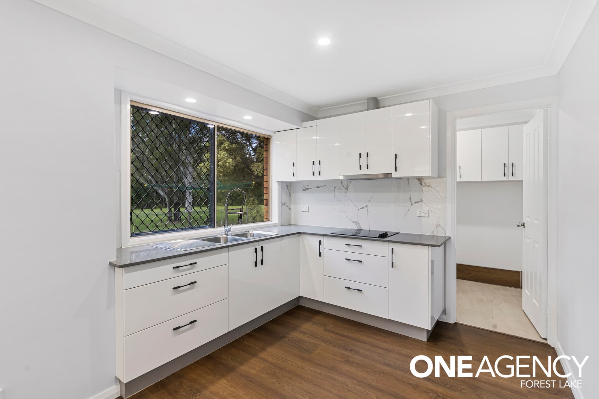 36 Helen Street, North Booval, North Booval - Thumbnail 6