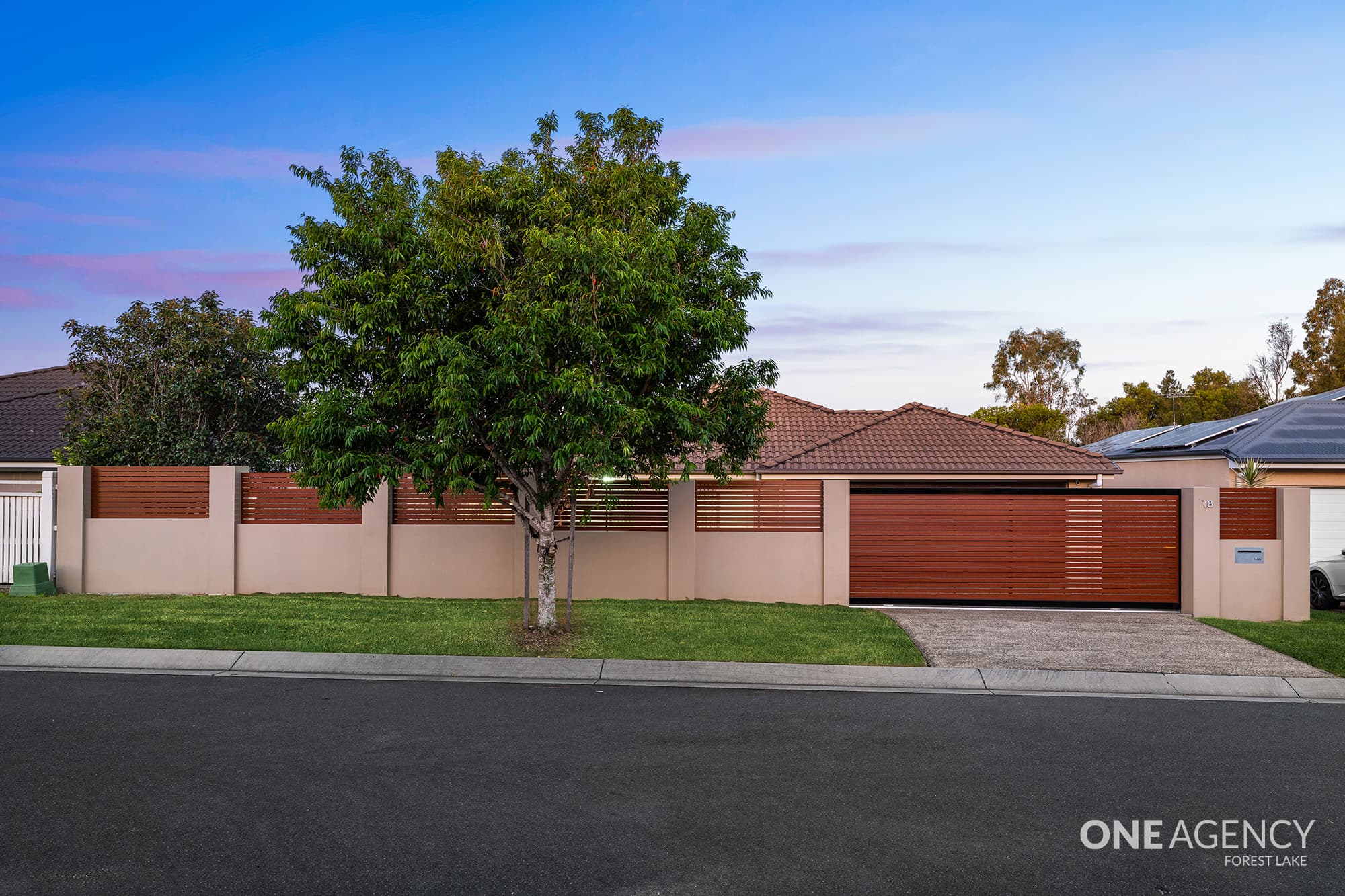 18 Sevenhill Place, Doolandella, Doolandella - Image 1