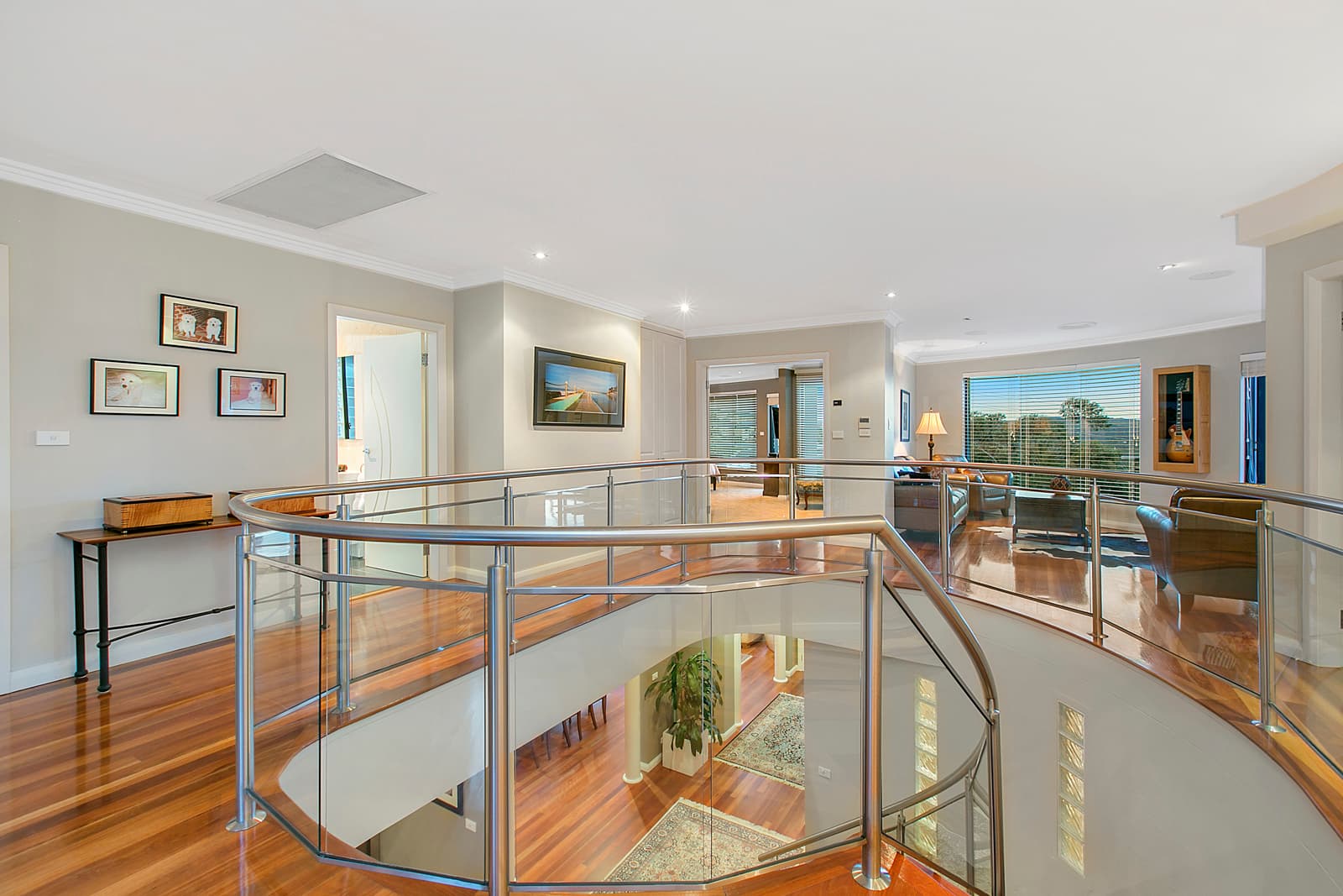 98 Corymbia Circuit, Frenchs Forest, Frenchs Forest - Thumbnail 3
