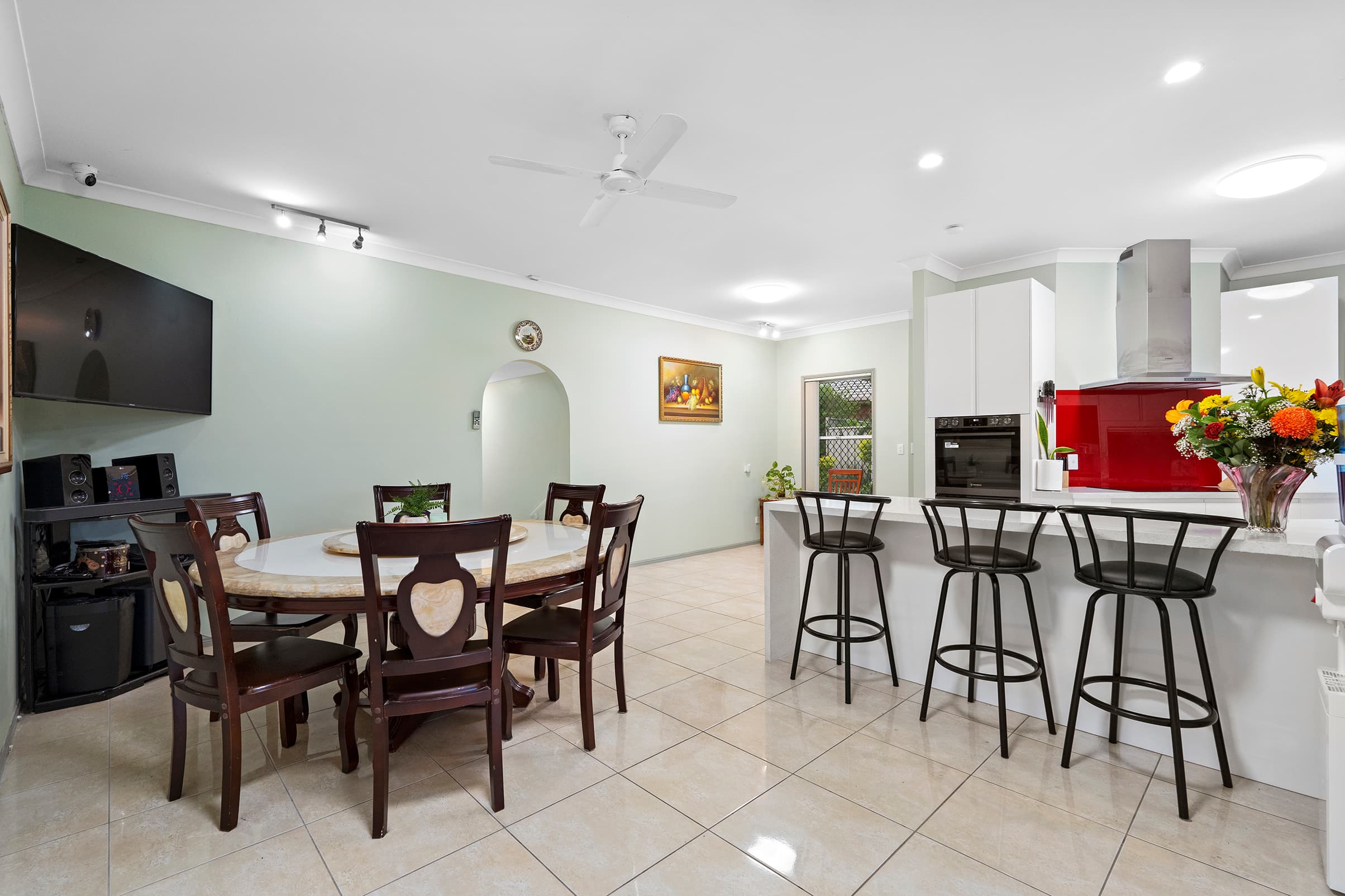 8 Lugano Street, Riverhills, Riverhills - Thumbnail 4
