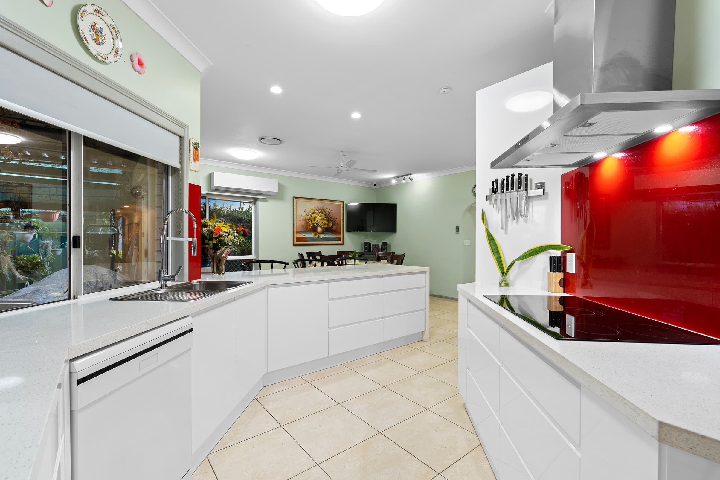 8 Lugano Street, Riverhills, Riverhills - Thumbnail 7