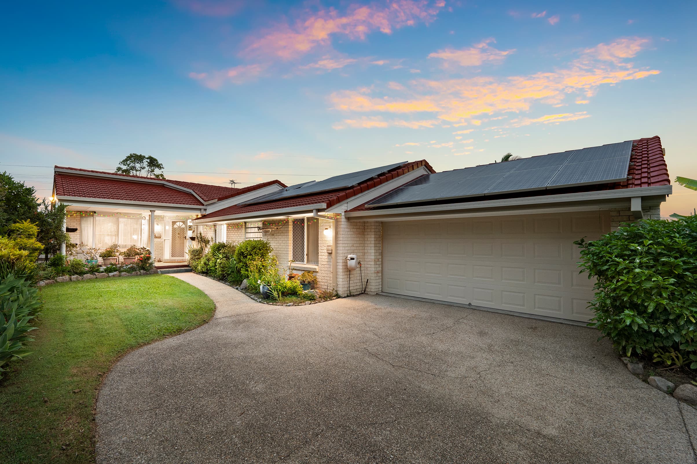 8 Lugano Street, Riverhills, Riverhills - Image 1